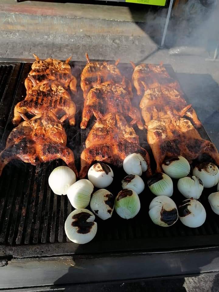 POLLOS ASADOS "EL PARIENTE" image 4