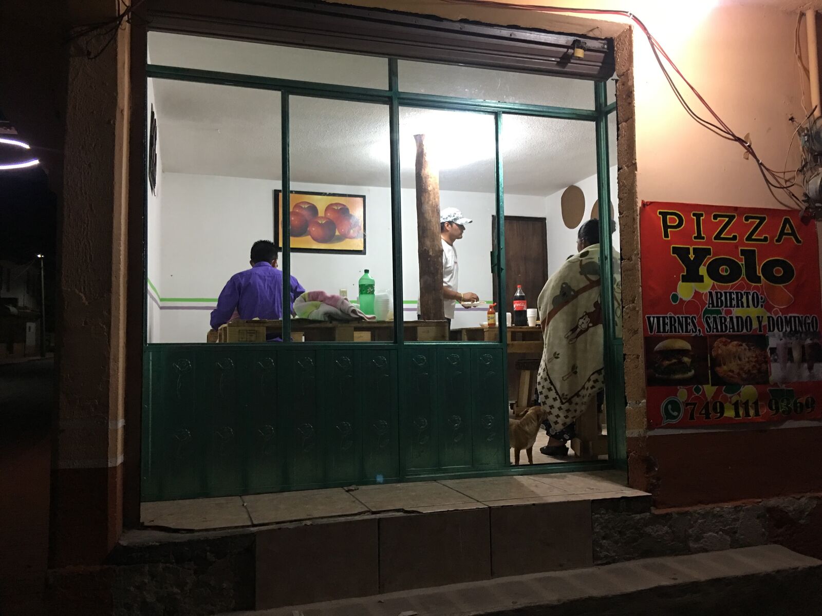 Pizzas Yolo image 2
