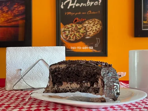 chelino bistro, image 3