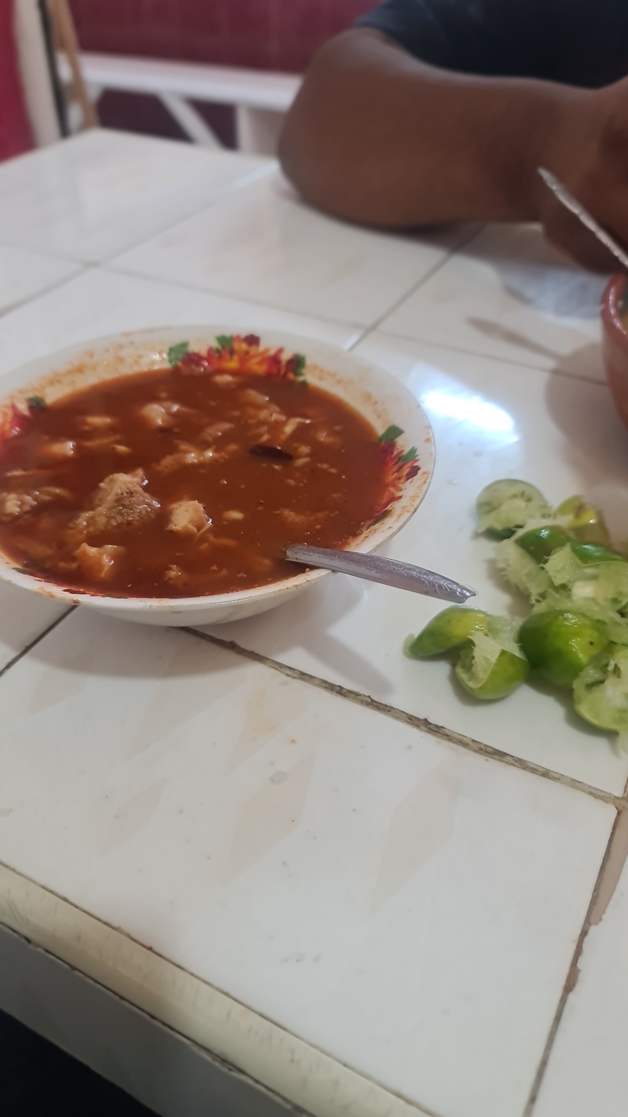 Fonda Don Tomas image 7