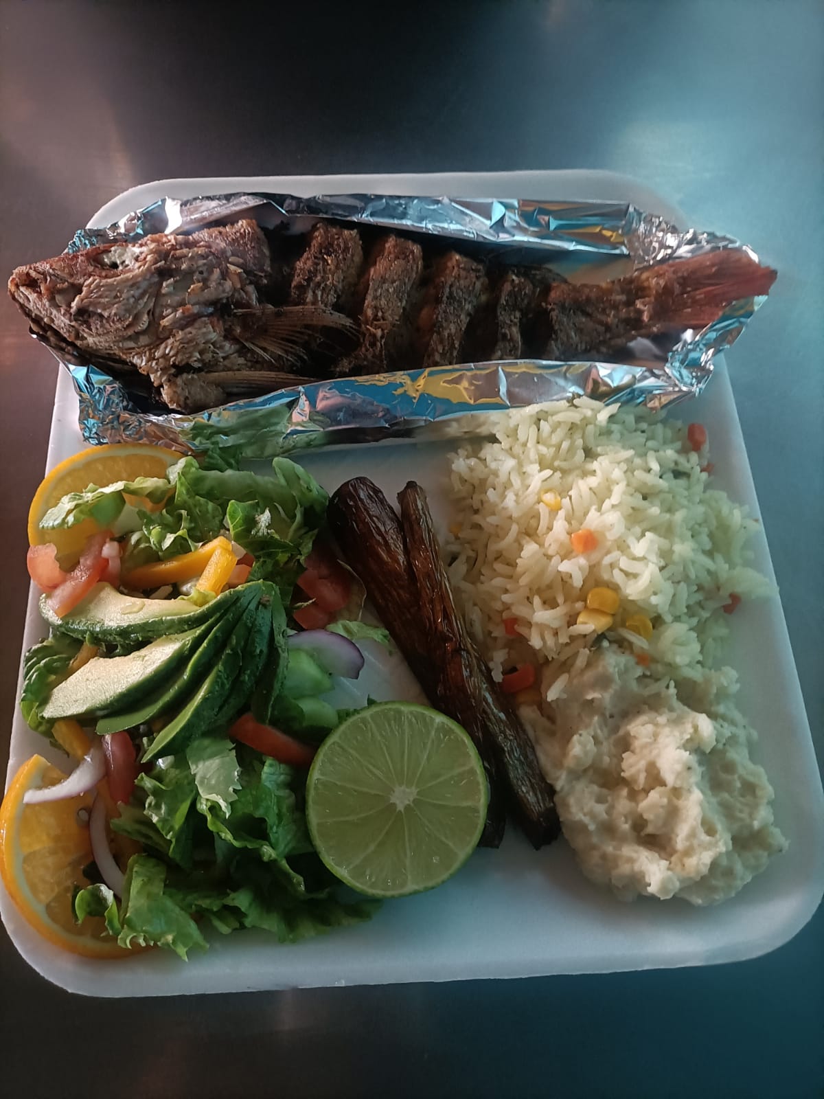 Mariscos "El Gallero" image 1