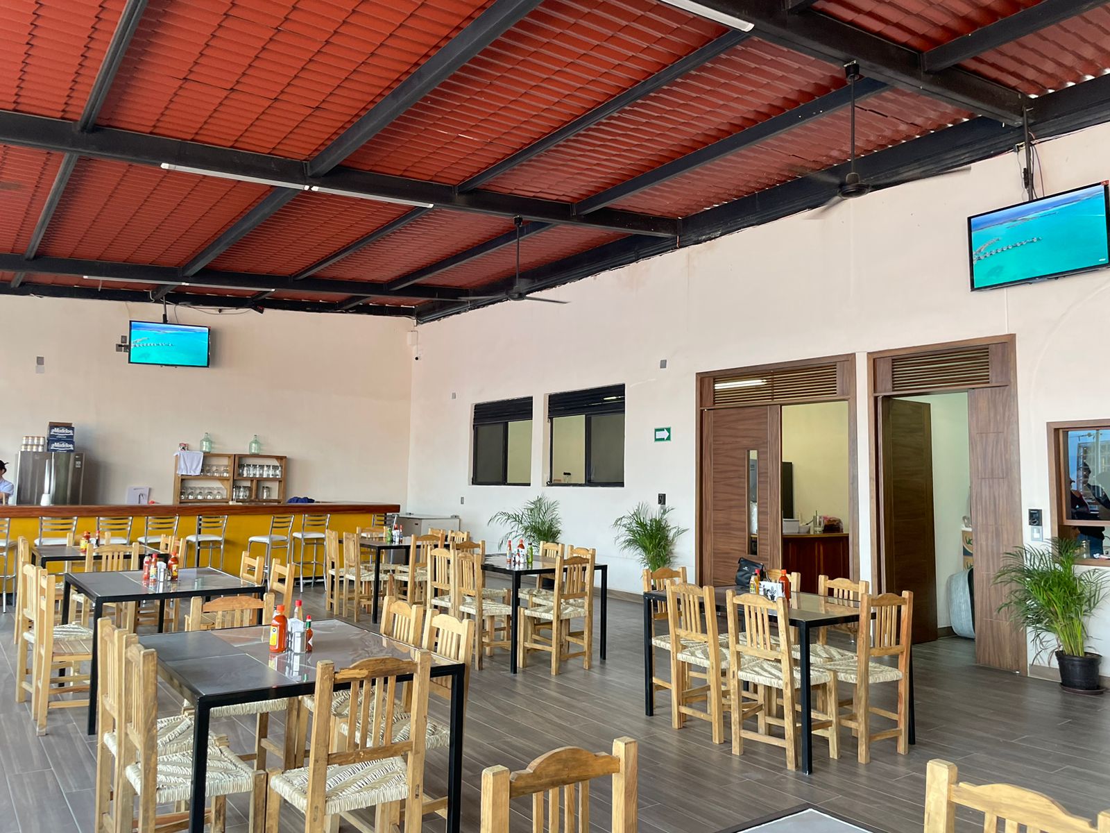 Mariscos selectos especialidades image 1