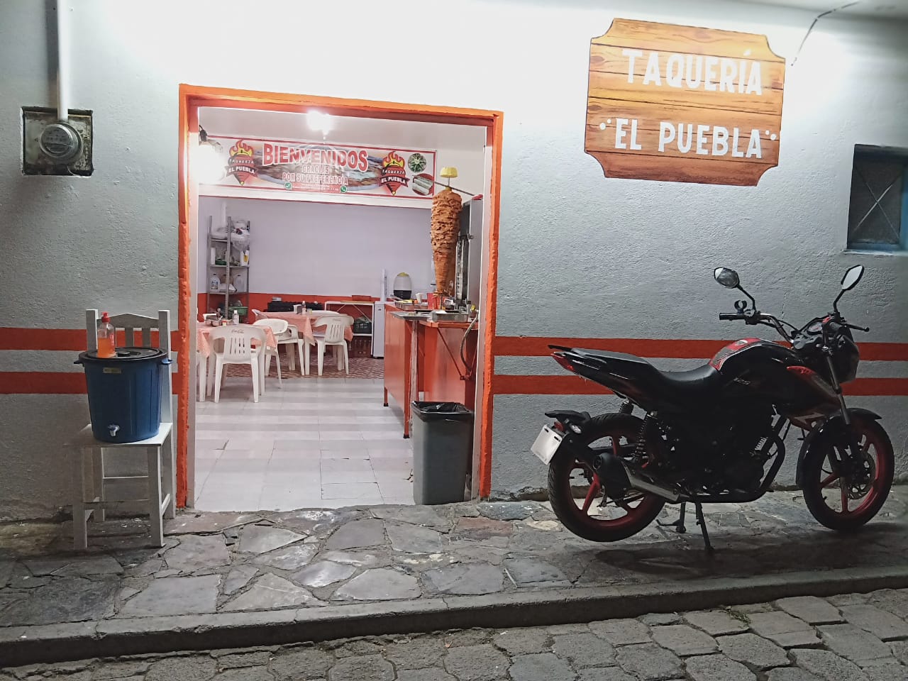 Taquería El puebla image 9