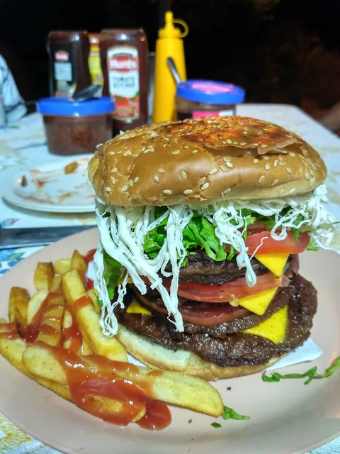 Many's Burger image 1