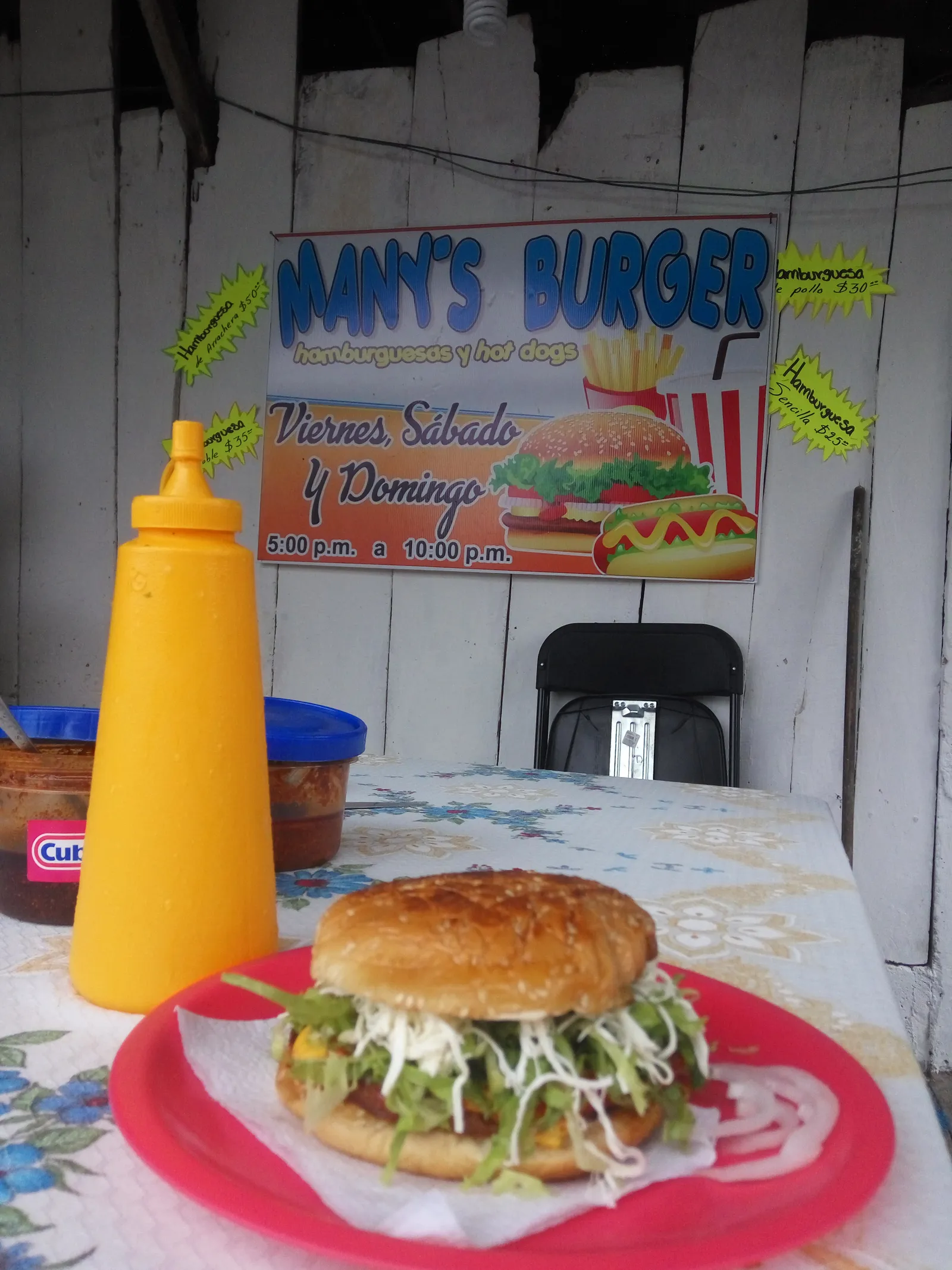 Many's Burger image 2
