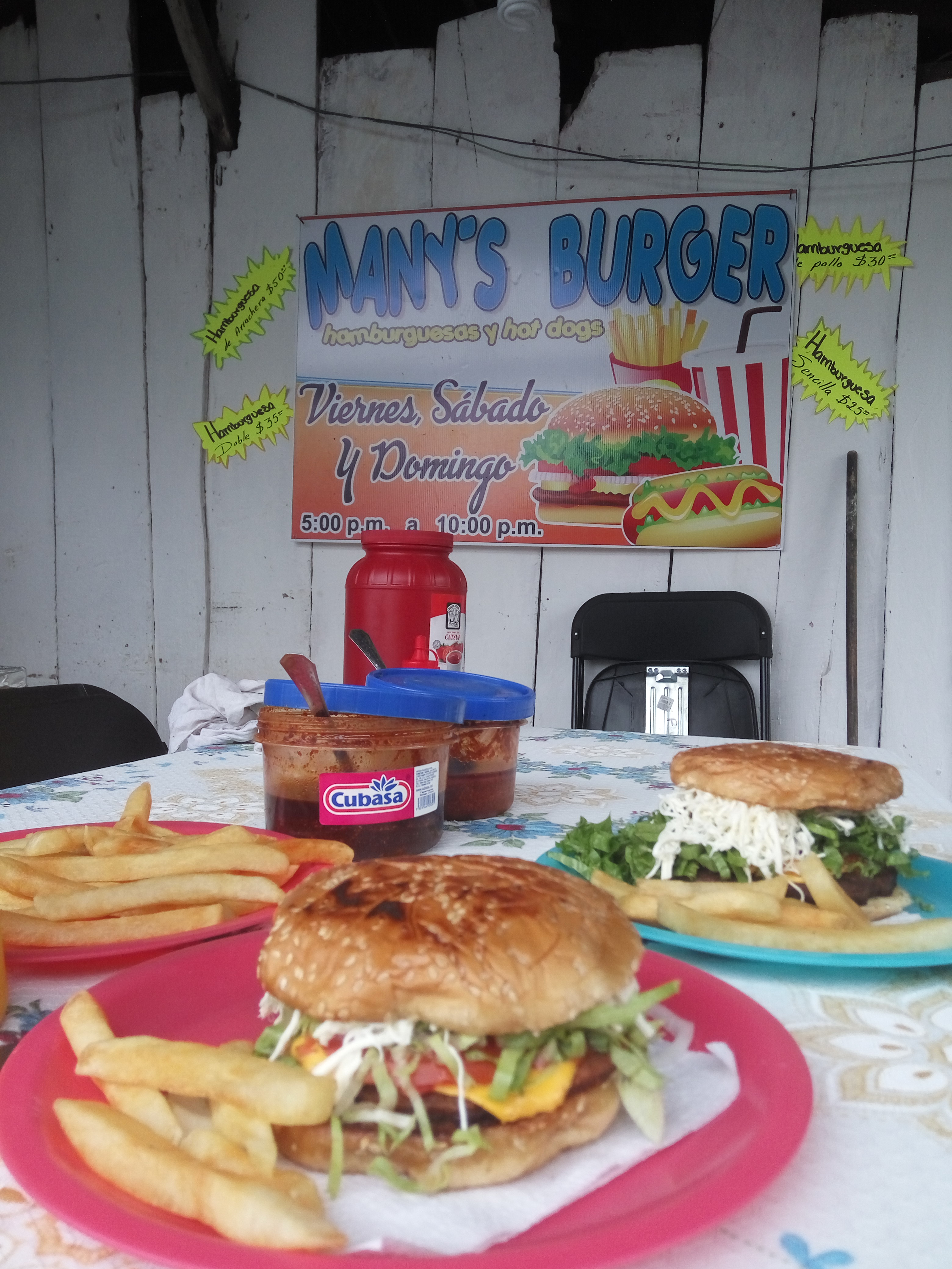 Many's Burger image 7