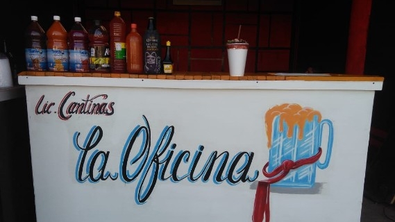 Bar micheladas "La oficina" image 2