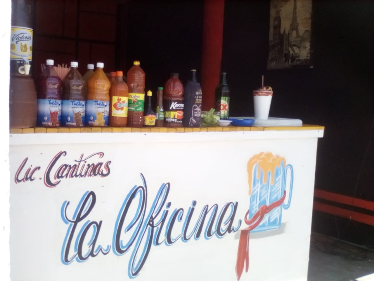 Bar micheladas "La oficina" image 3