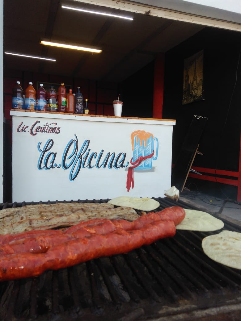 Bar micheladas "La oficina" image 7