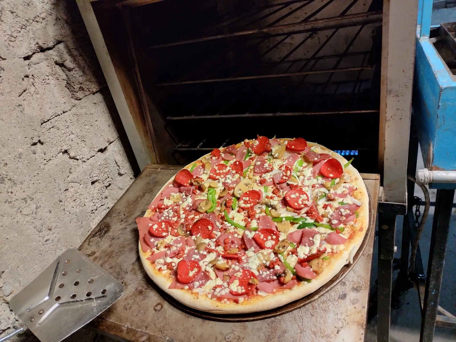 PIZZA INN image 3