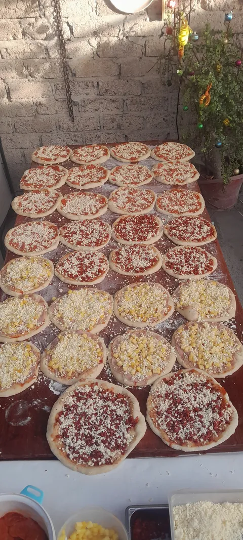 PIZZA INN image 8