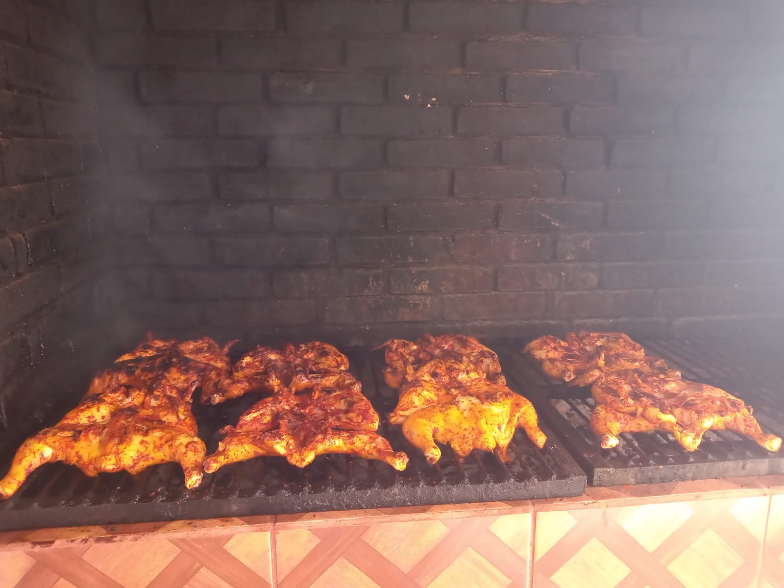 Pollos asados la loma image 2