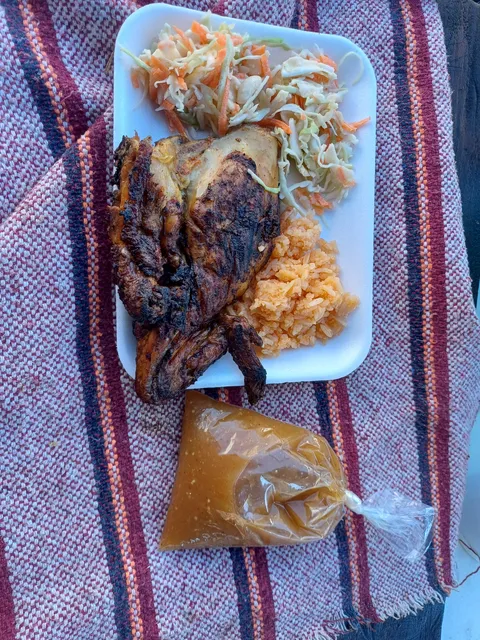 Pollos Asados "El gabacho" image 4