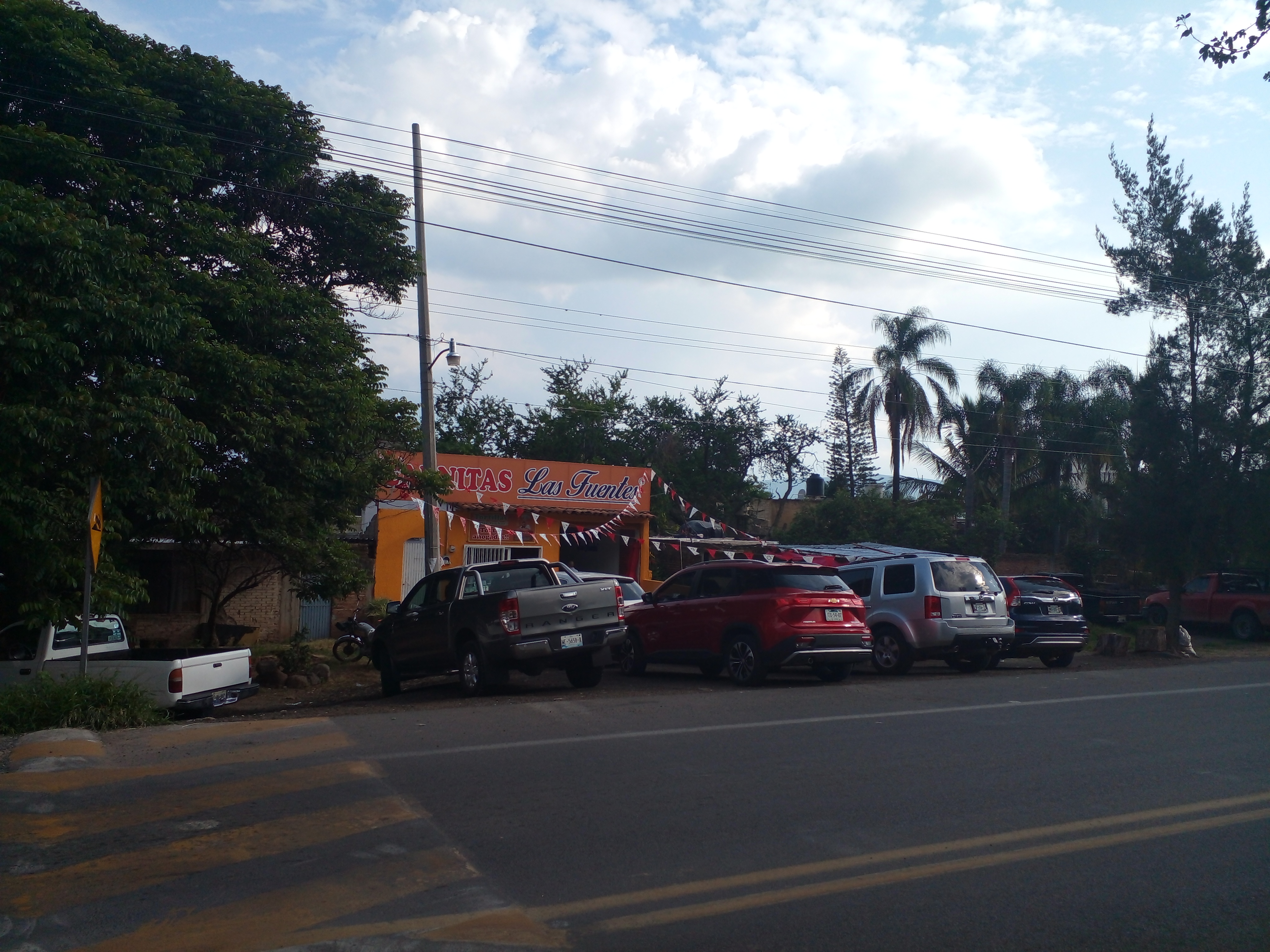 CARNITAS LOS PRETILES image 6