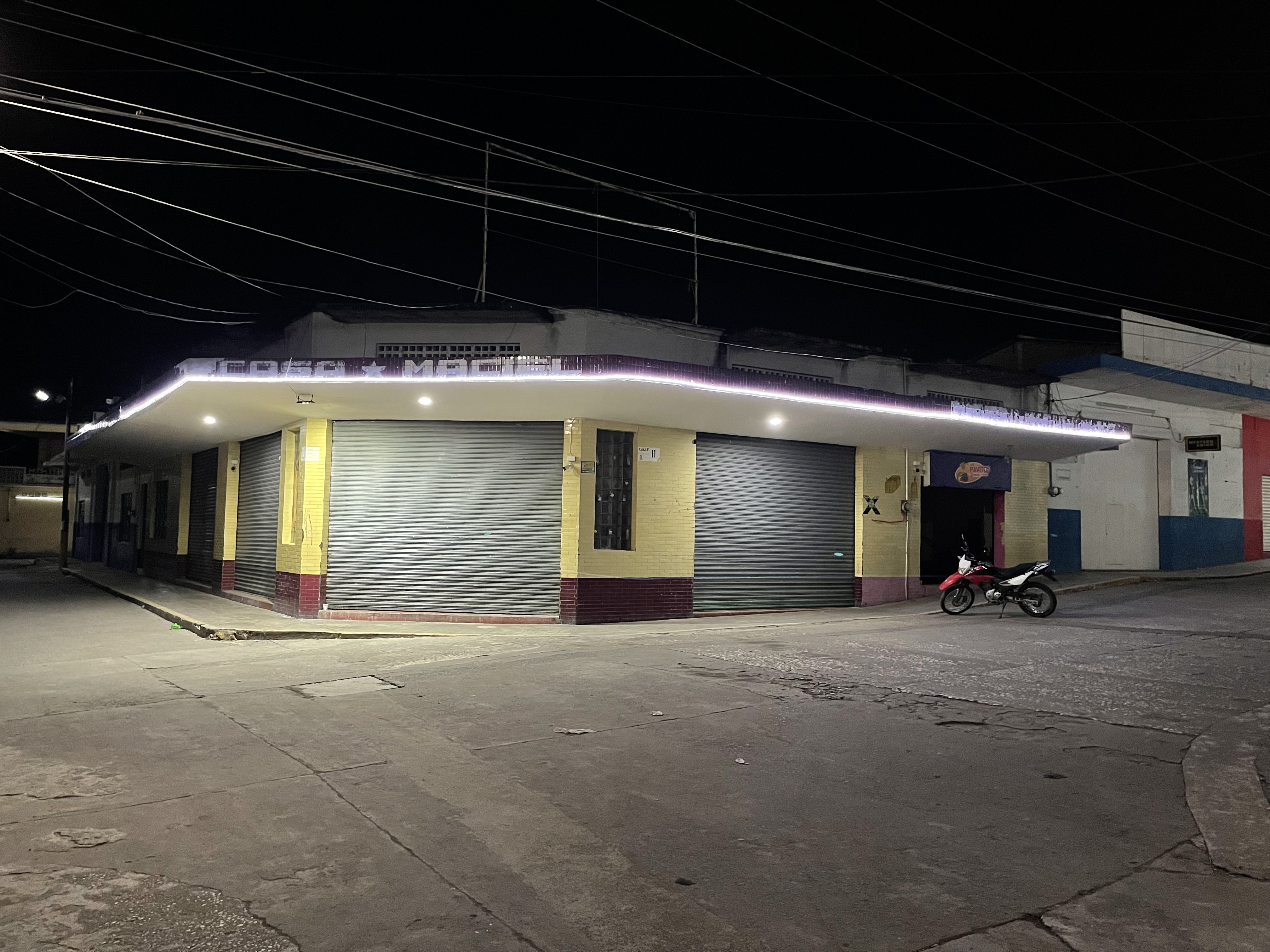 Tortas y Tacos Los Pavitos image 5