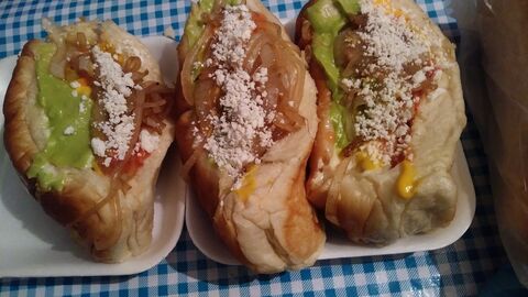 Hot Dog's MORENO image 2