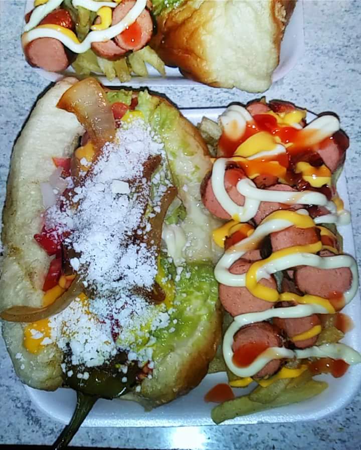 Hot Dog's MORENO image 4