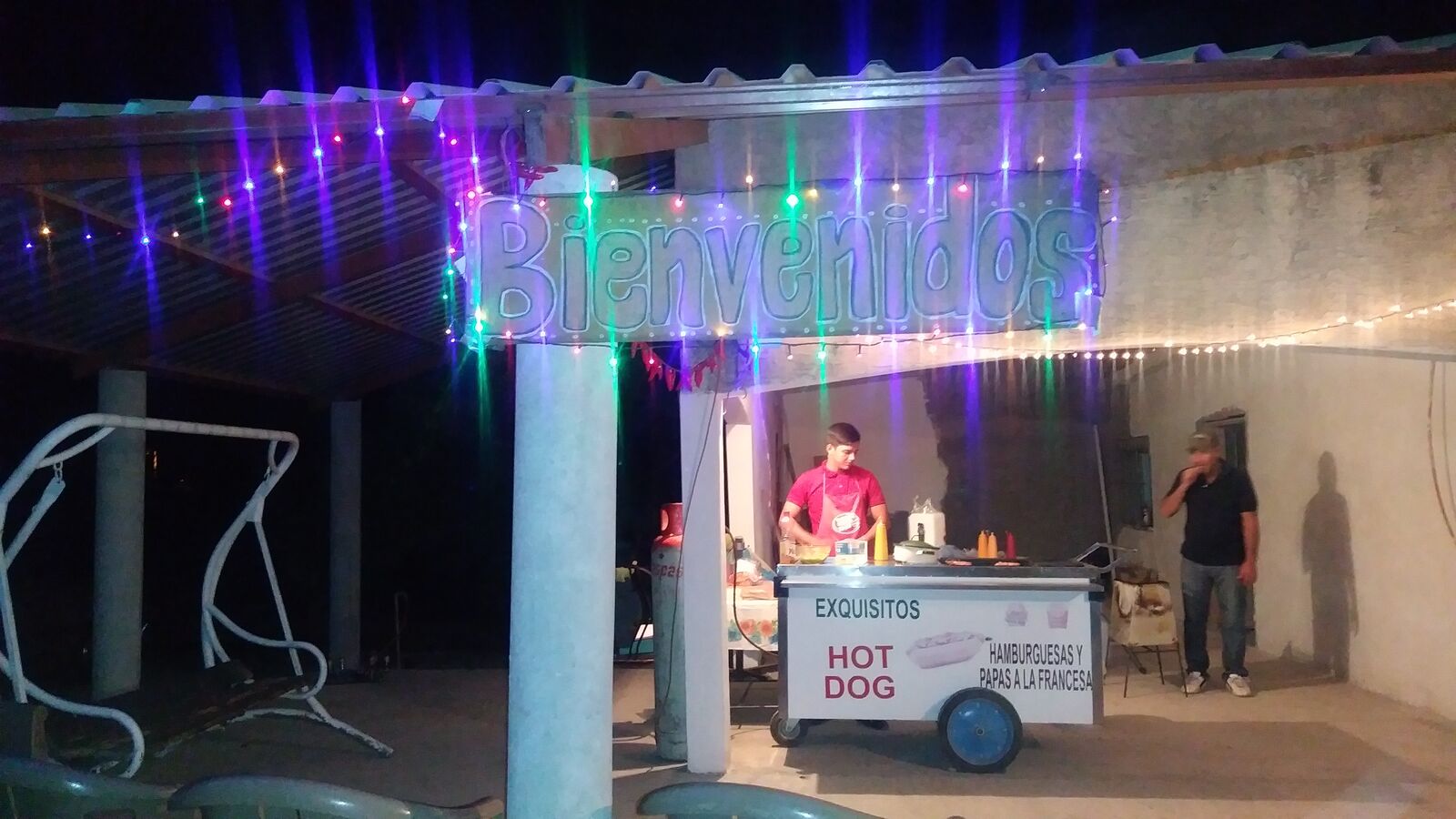 Hot Dog's MORENO image 6