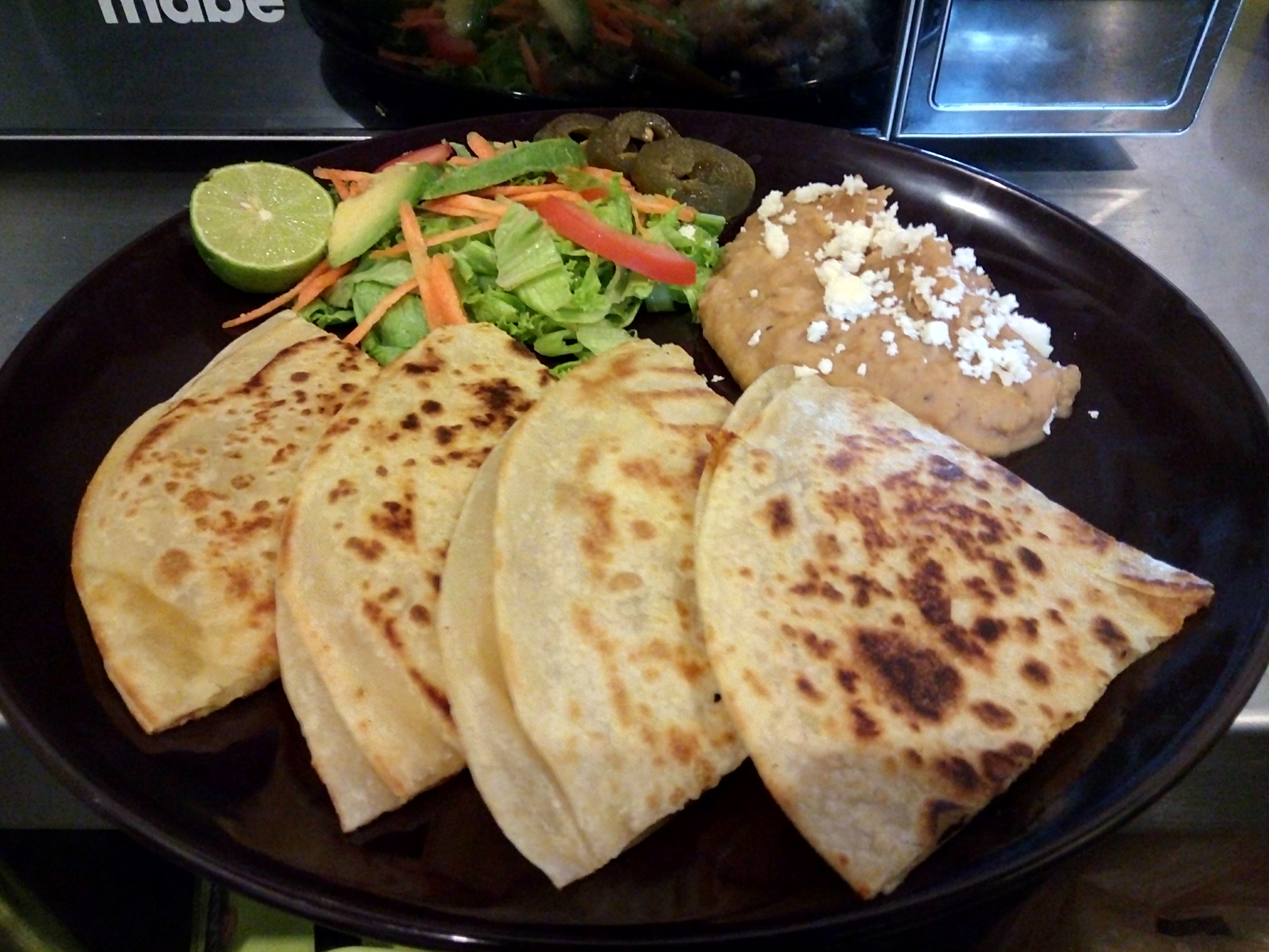 Los Tres Grandes restaurante image 7