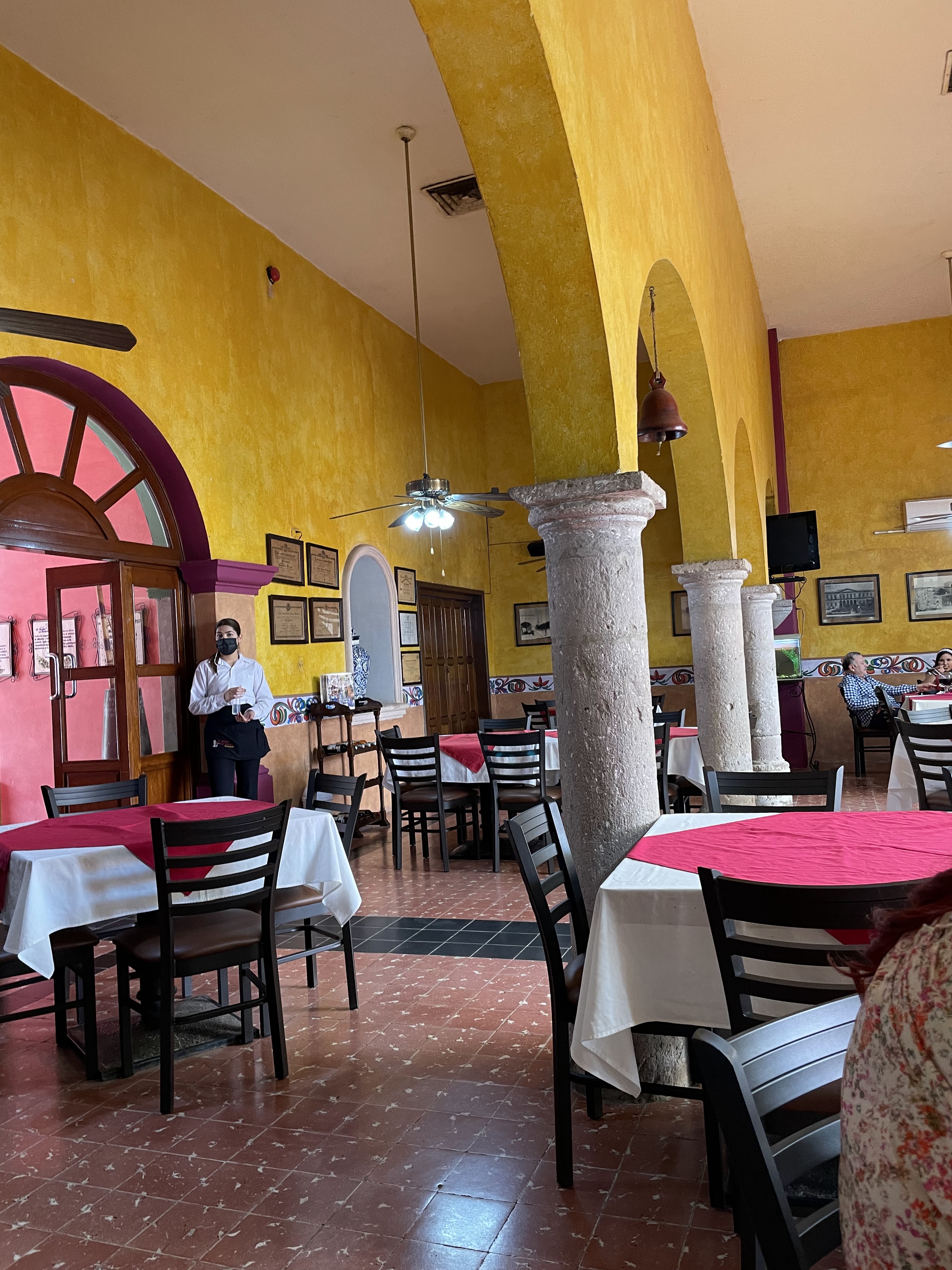 El Meson Del General image 6