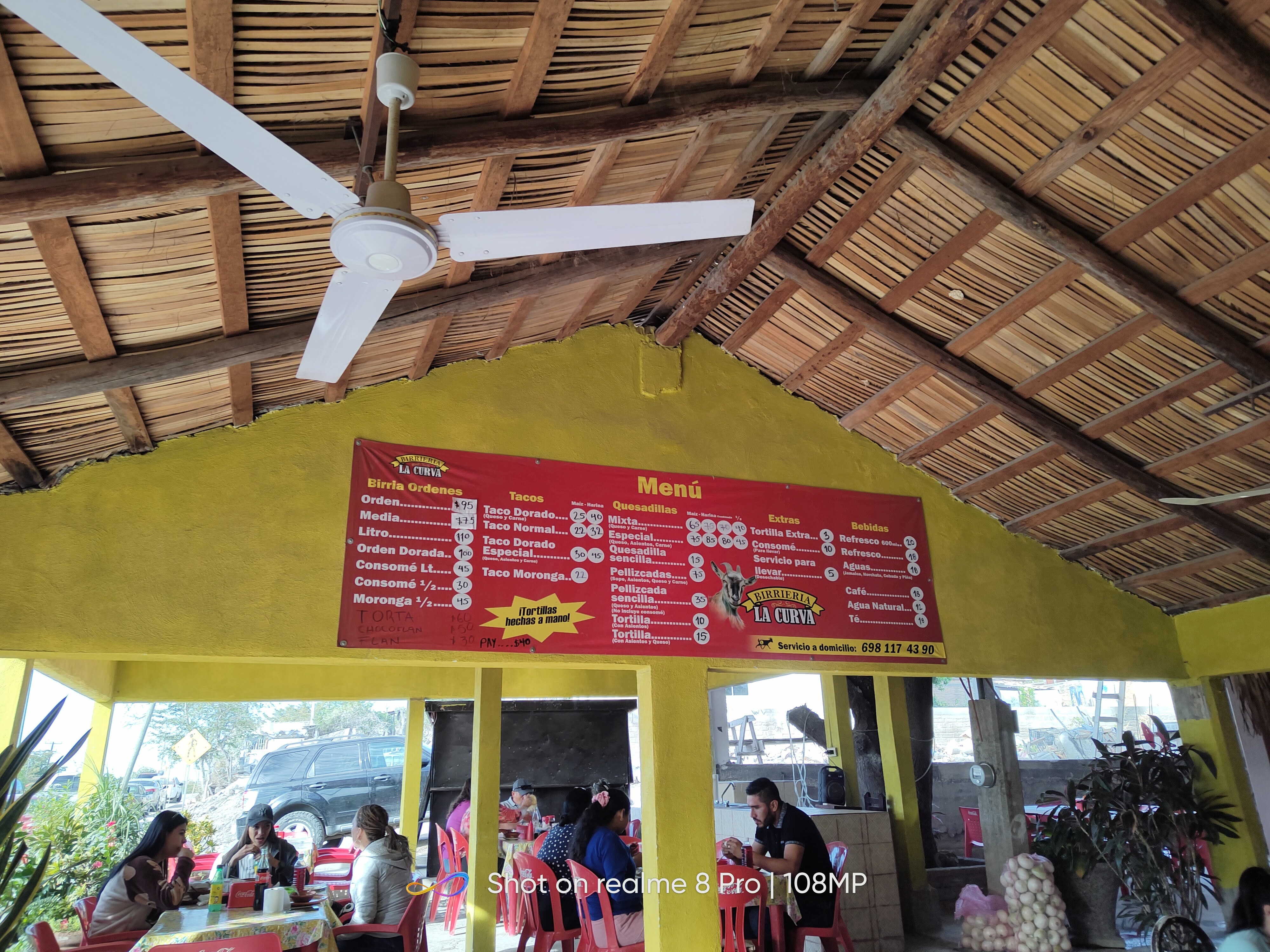 Birriería La Curva image 8