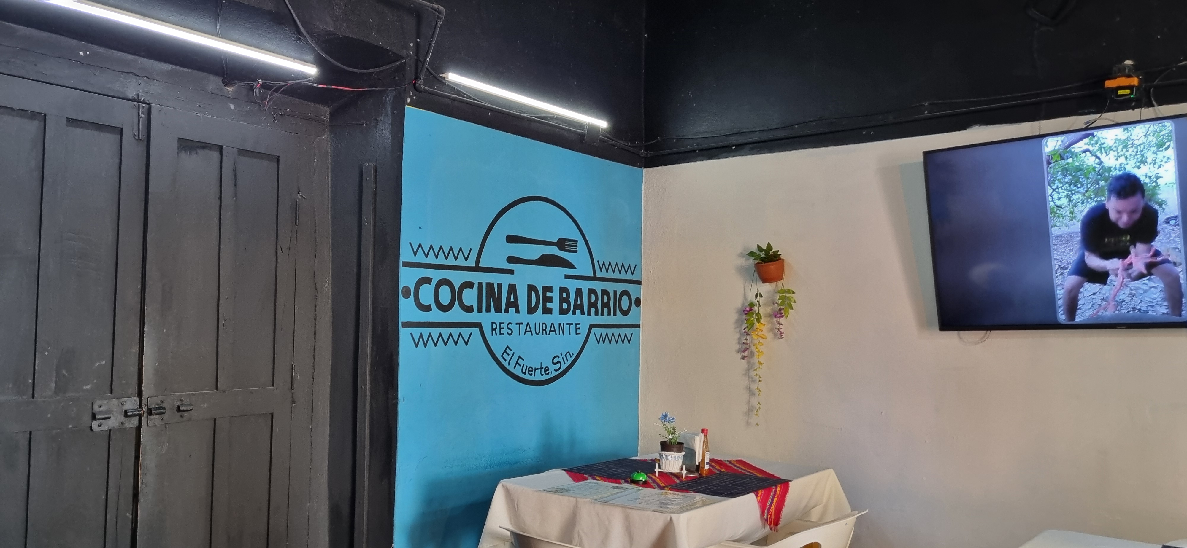 Cocina de Barrio Restaurant image 8
