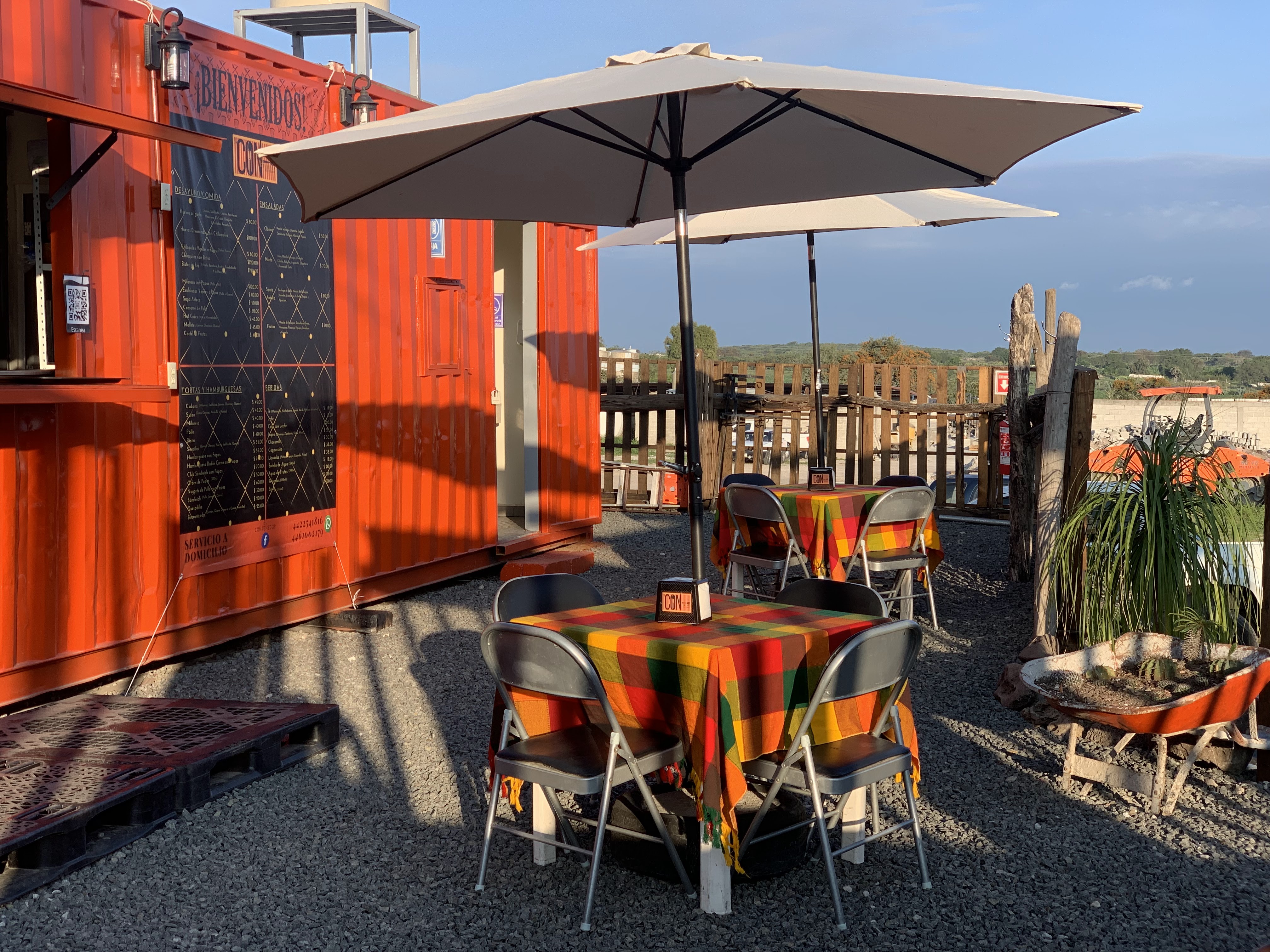 El Contenedor image 4