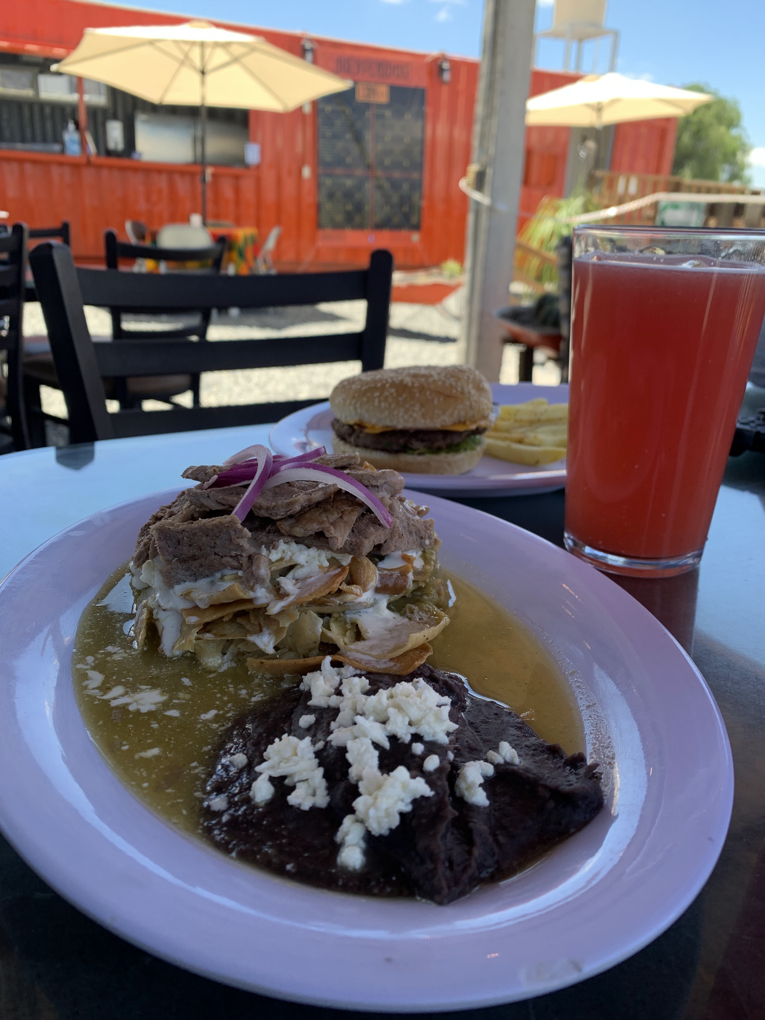 El Contenedor image 6