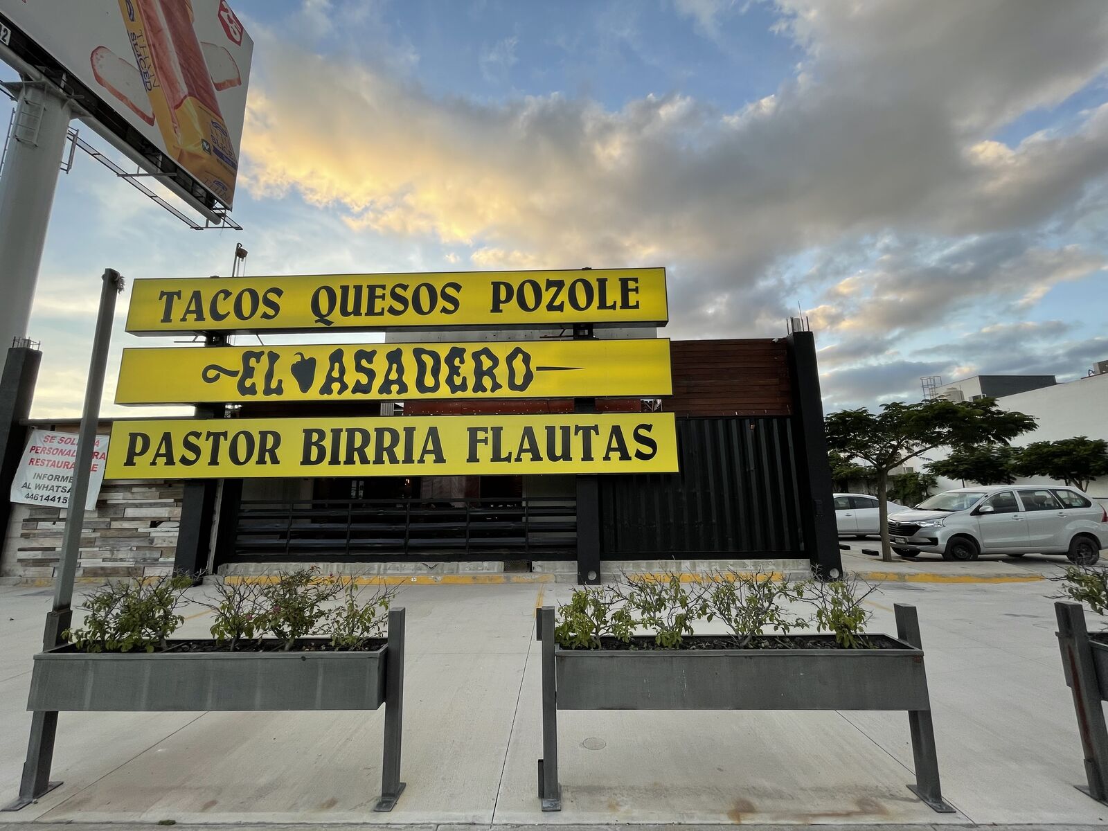 El asadero "refugio" image 3