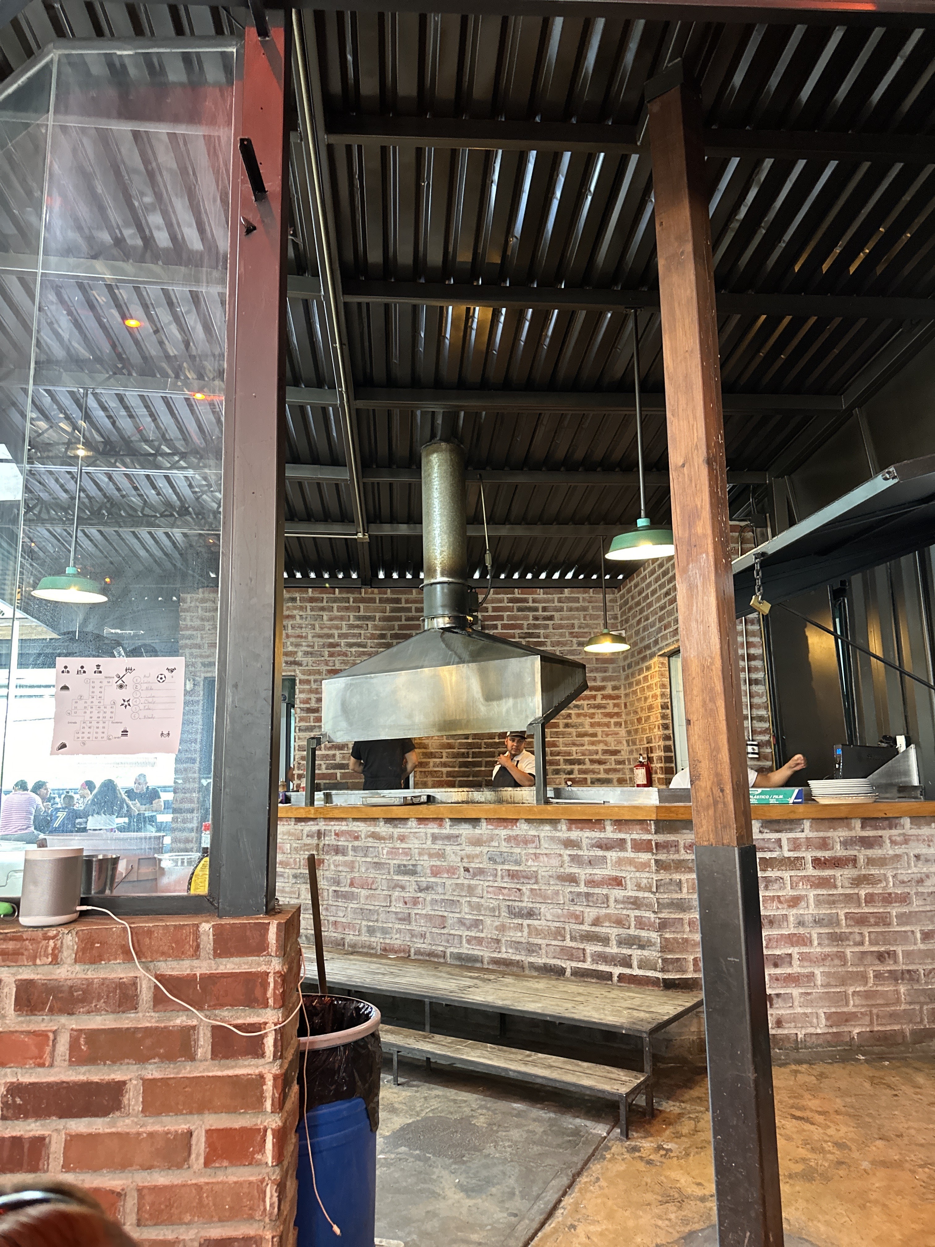 El asadero "refugio" image 4