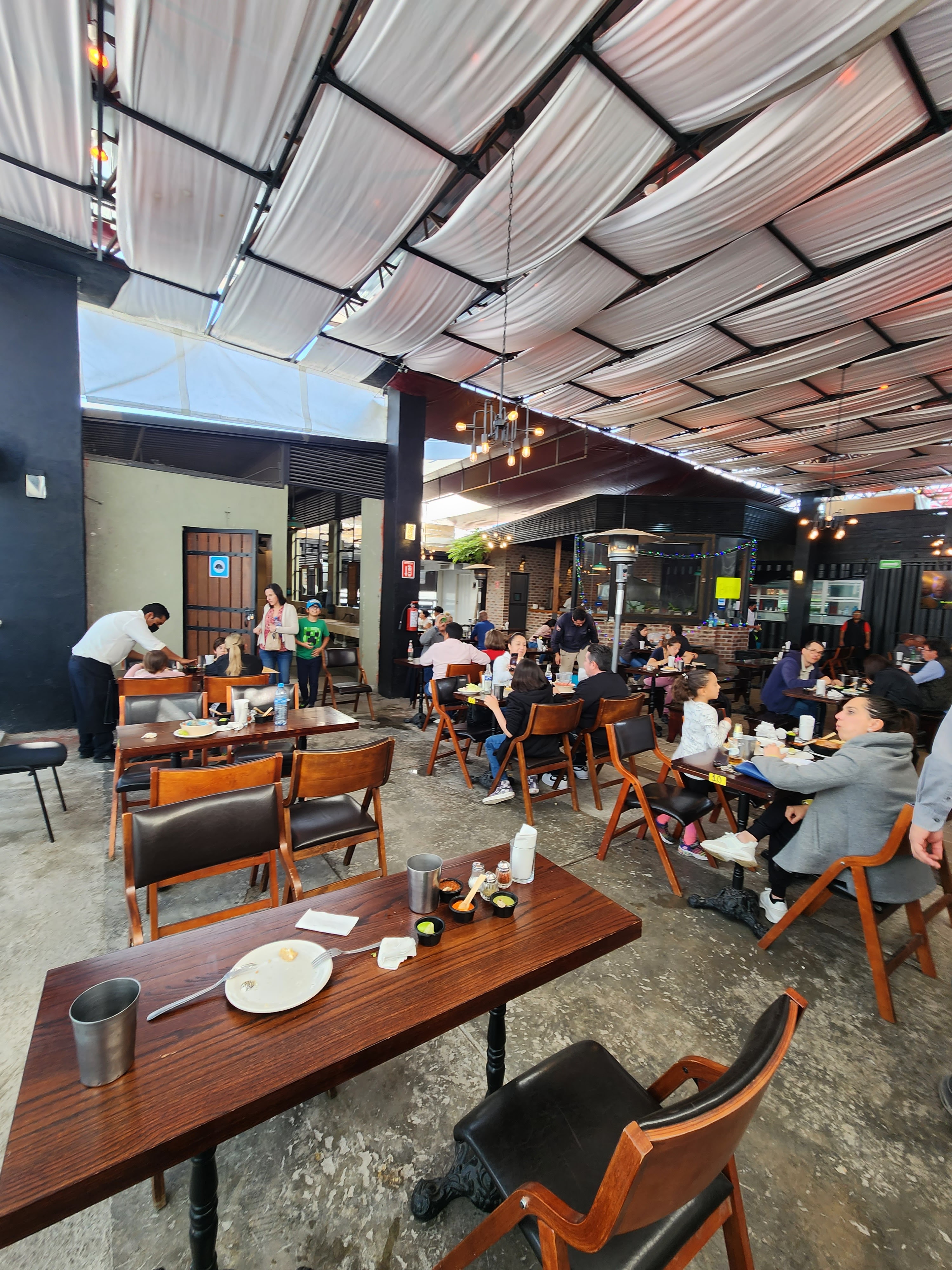 El asadero "refugio" image 10