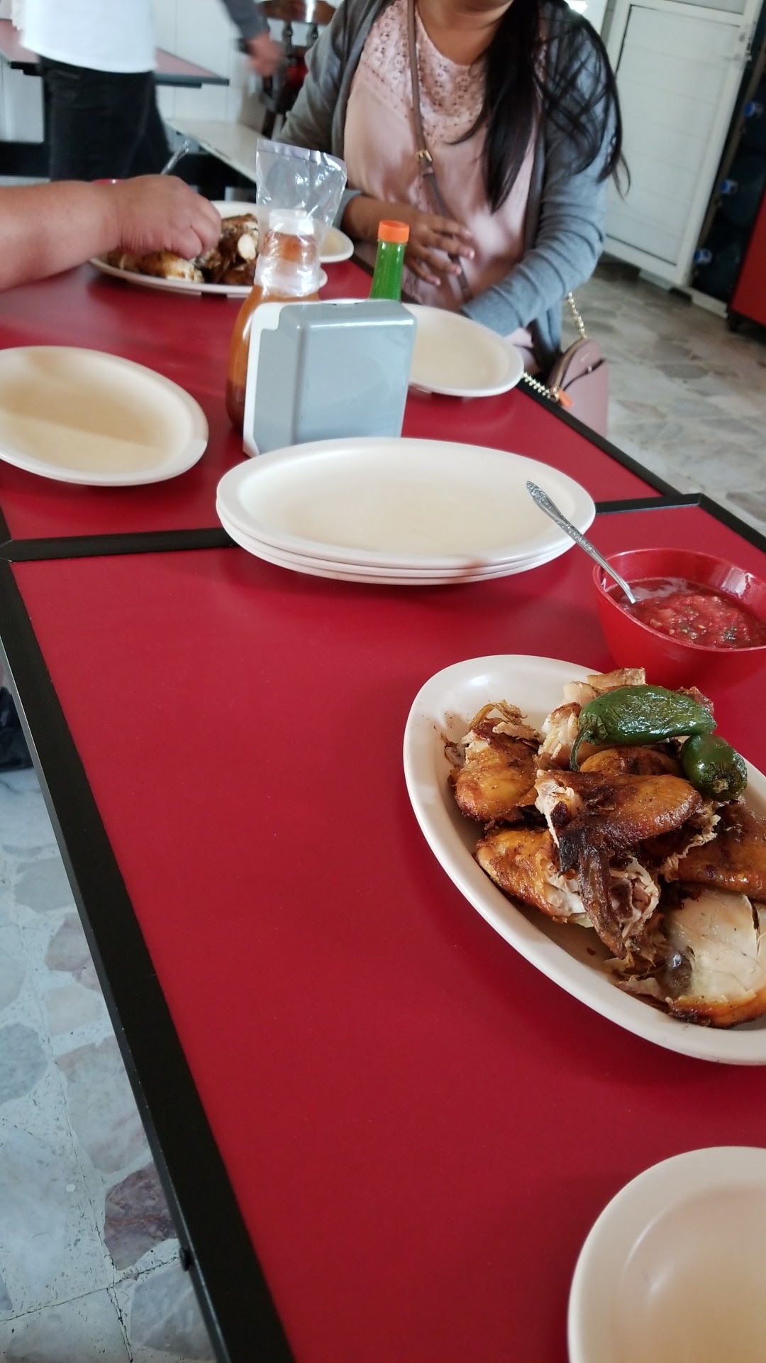 Pollo Donald Jamay image 4