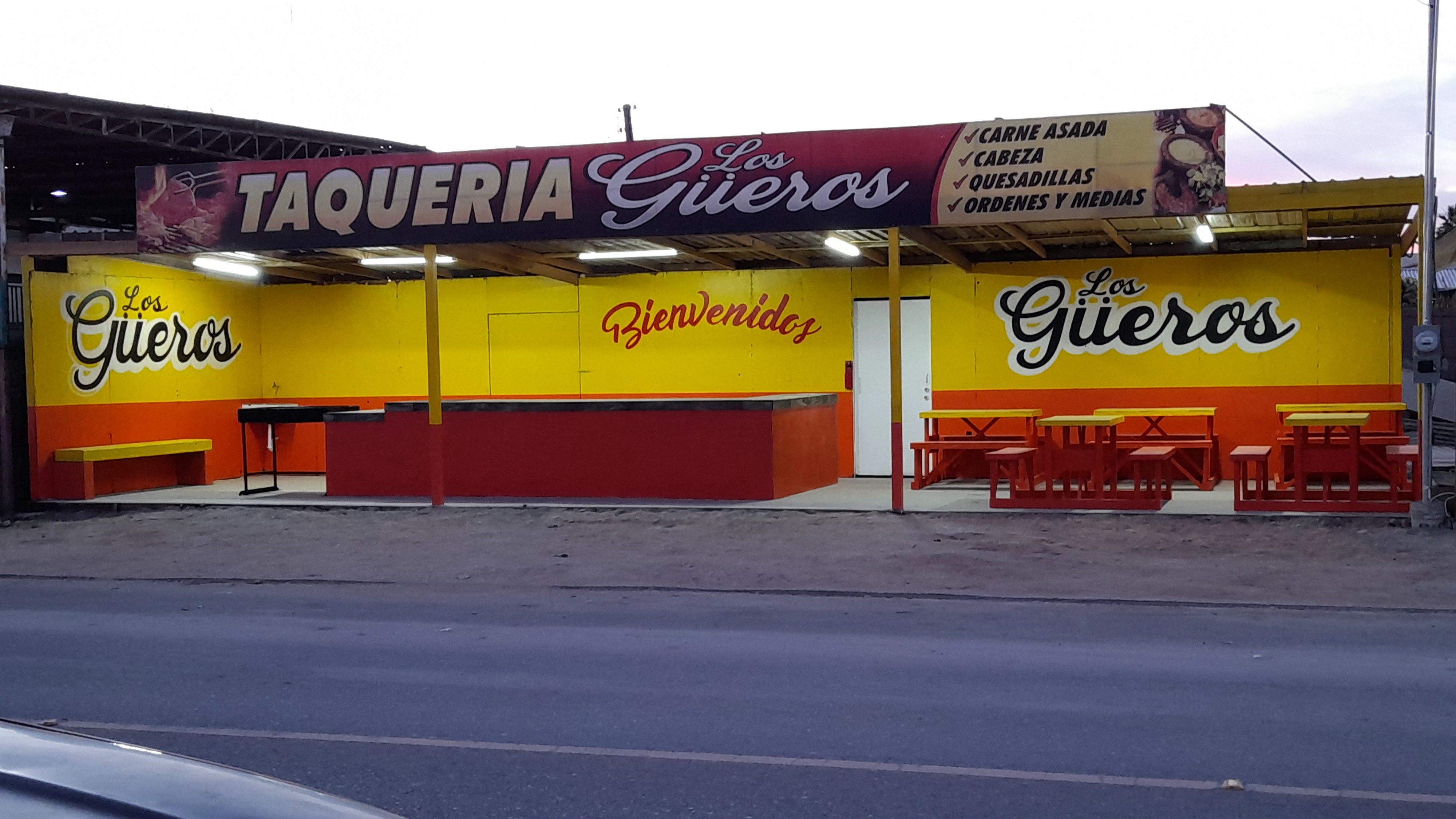 Taqueria Los Güeros image 1