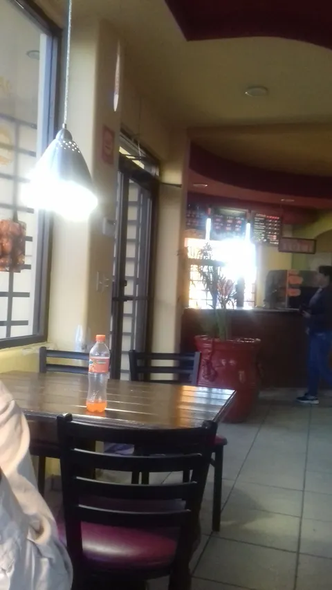Mangiamos Pizza Sucursal Kilómetro 43 image 6