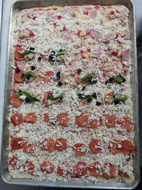 Pizzaroni pizza image 6