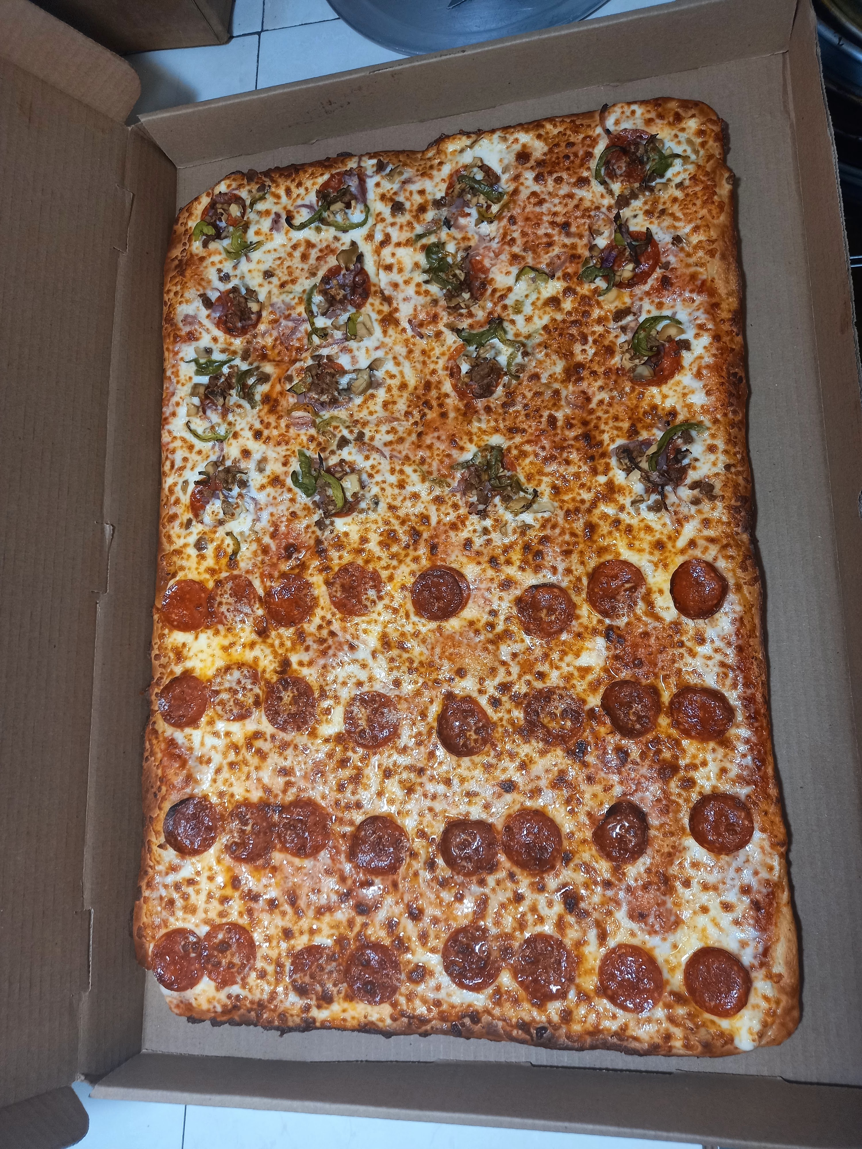 Pizzaroni pizza image 9