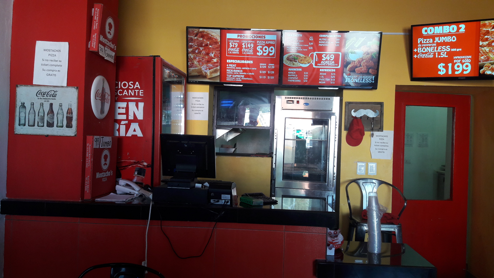 Mostachos Pizza image 2