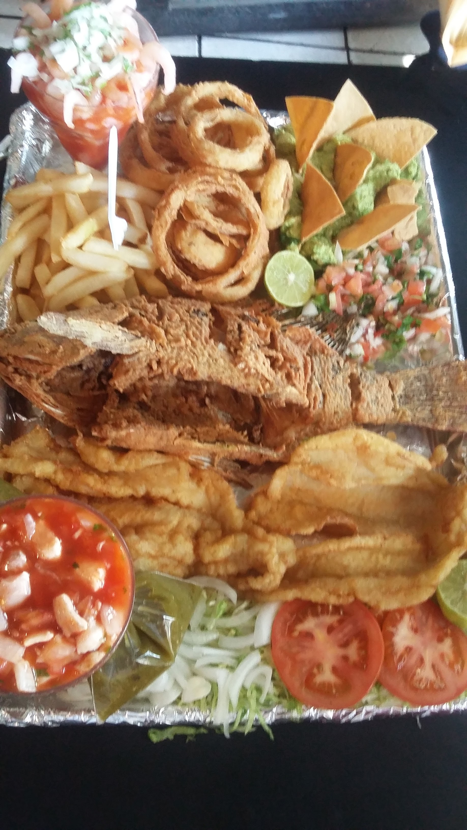 PESCADERIA EL DELFIN image 7