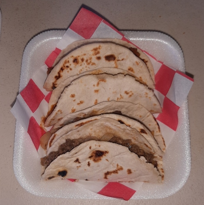 Antojitos "Puesto Escondido" image 3