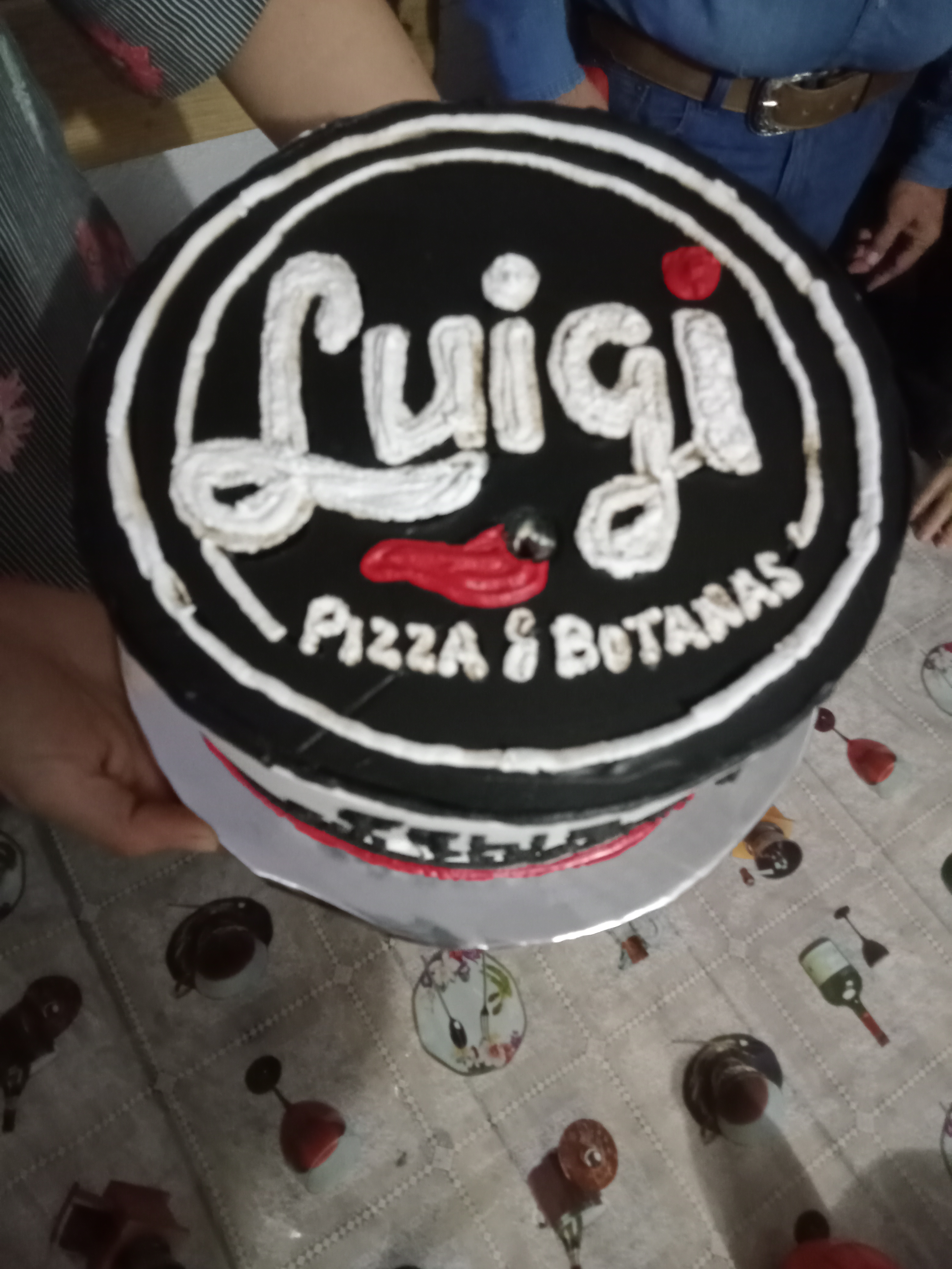 Luigi pizza image 8