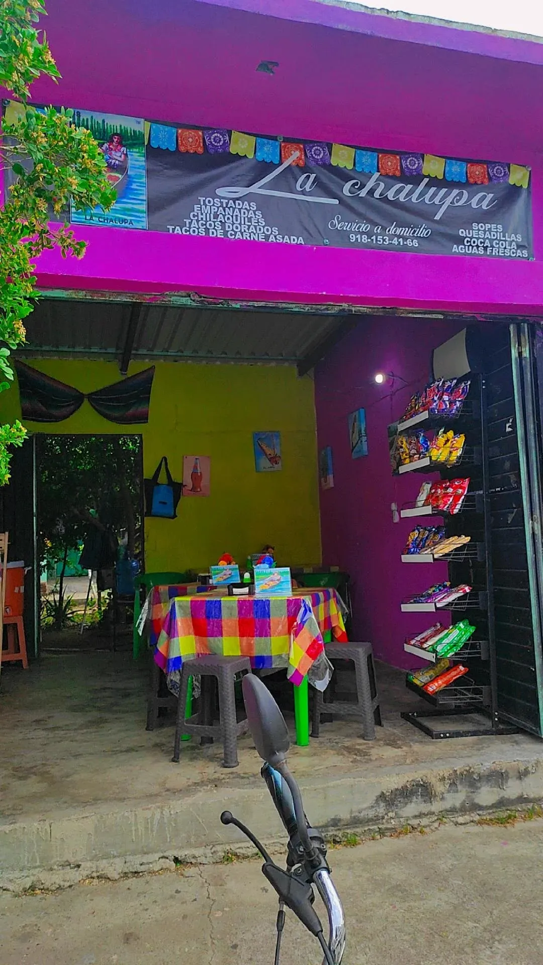 LA CHALUPA image 1