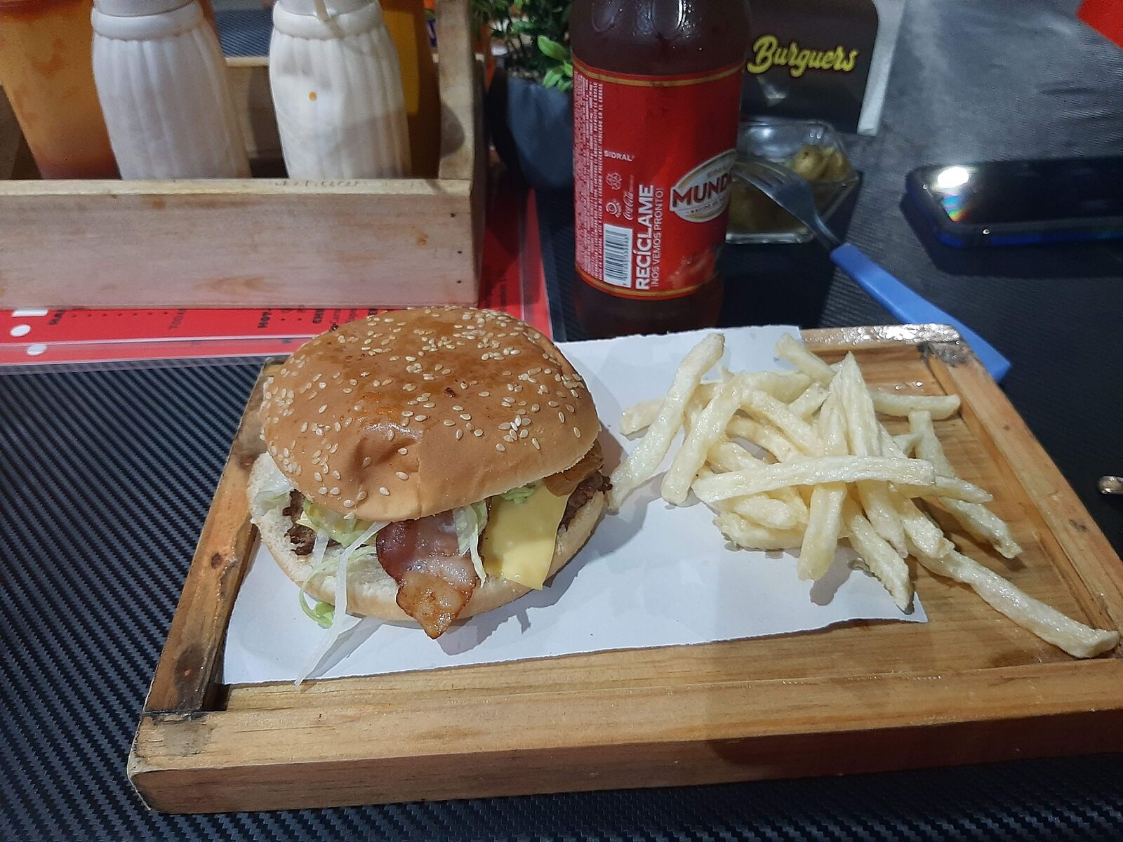 Hot Burguer image 3