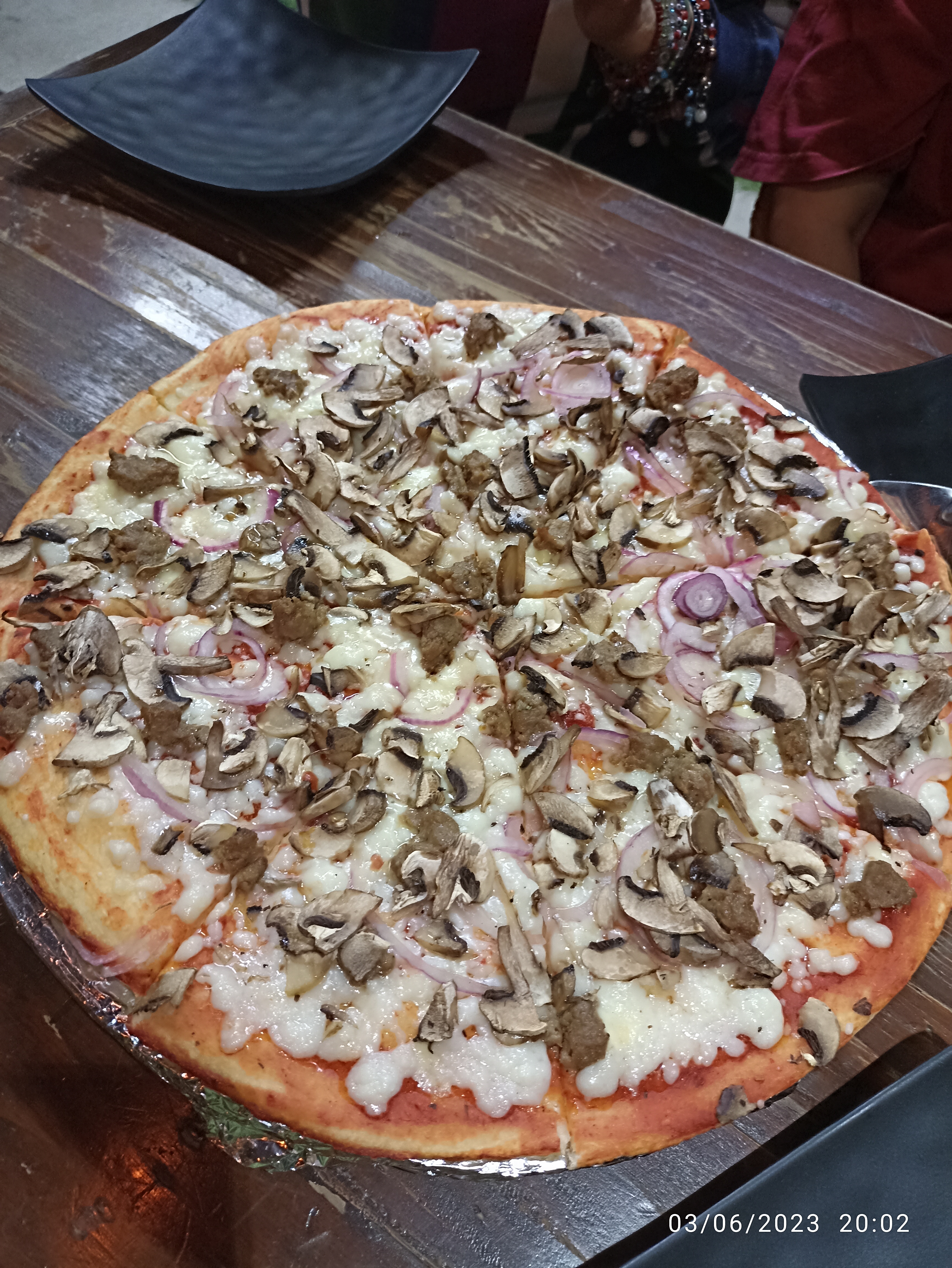 Ruben's PIZZA image 3