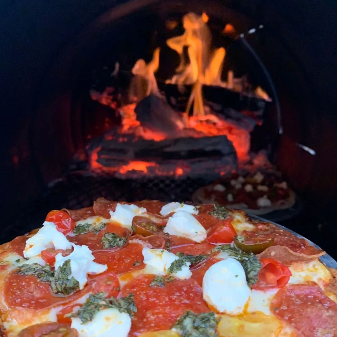 Love Breakfast Pizzas & Wings image 2