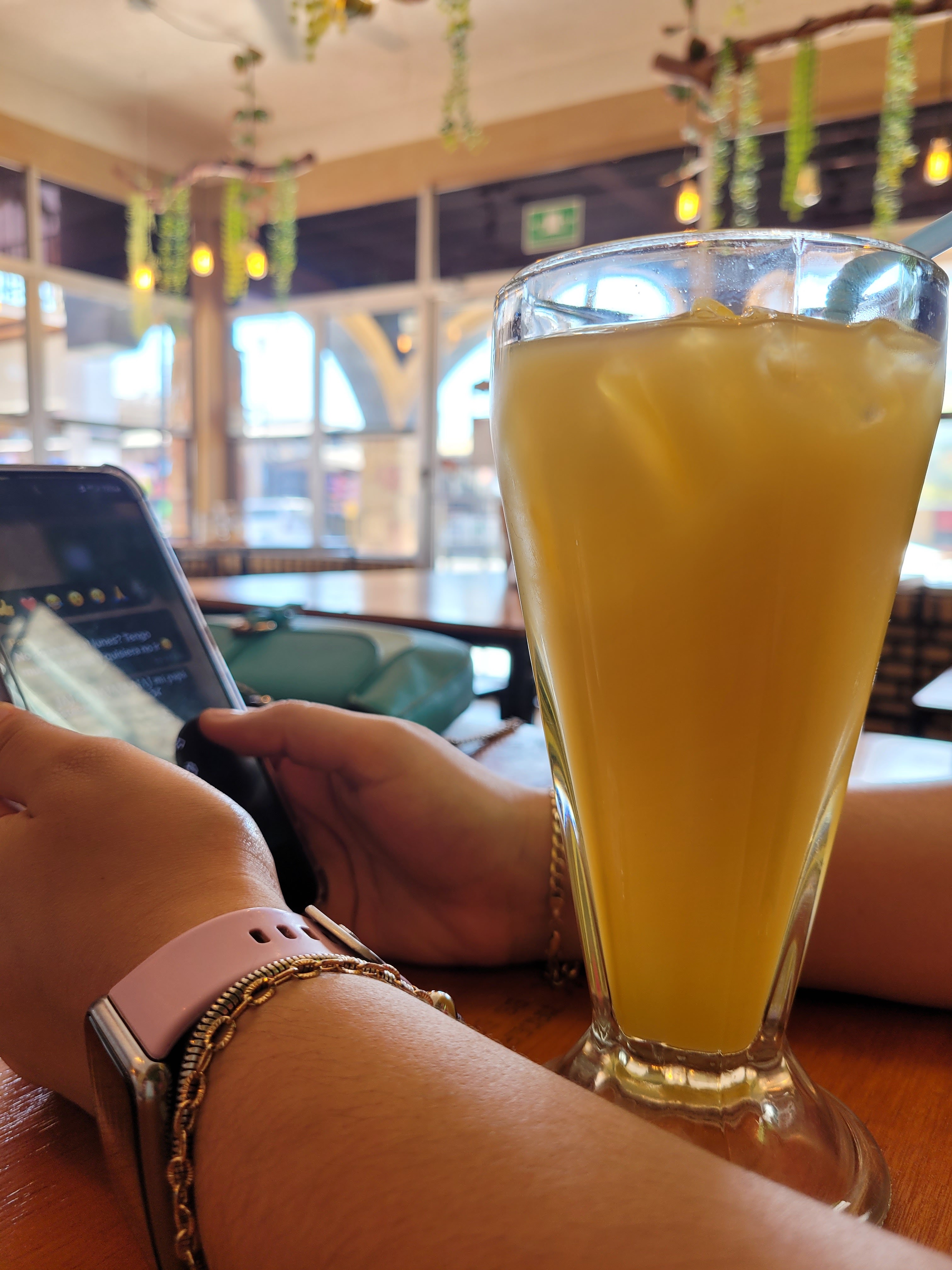 Love Breakfast Pizzas & Wings image 5