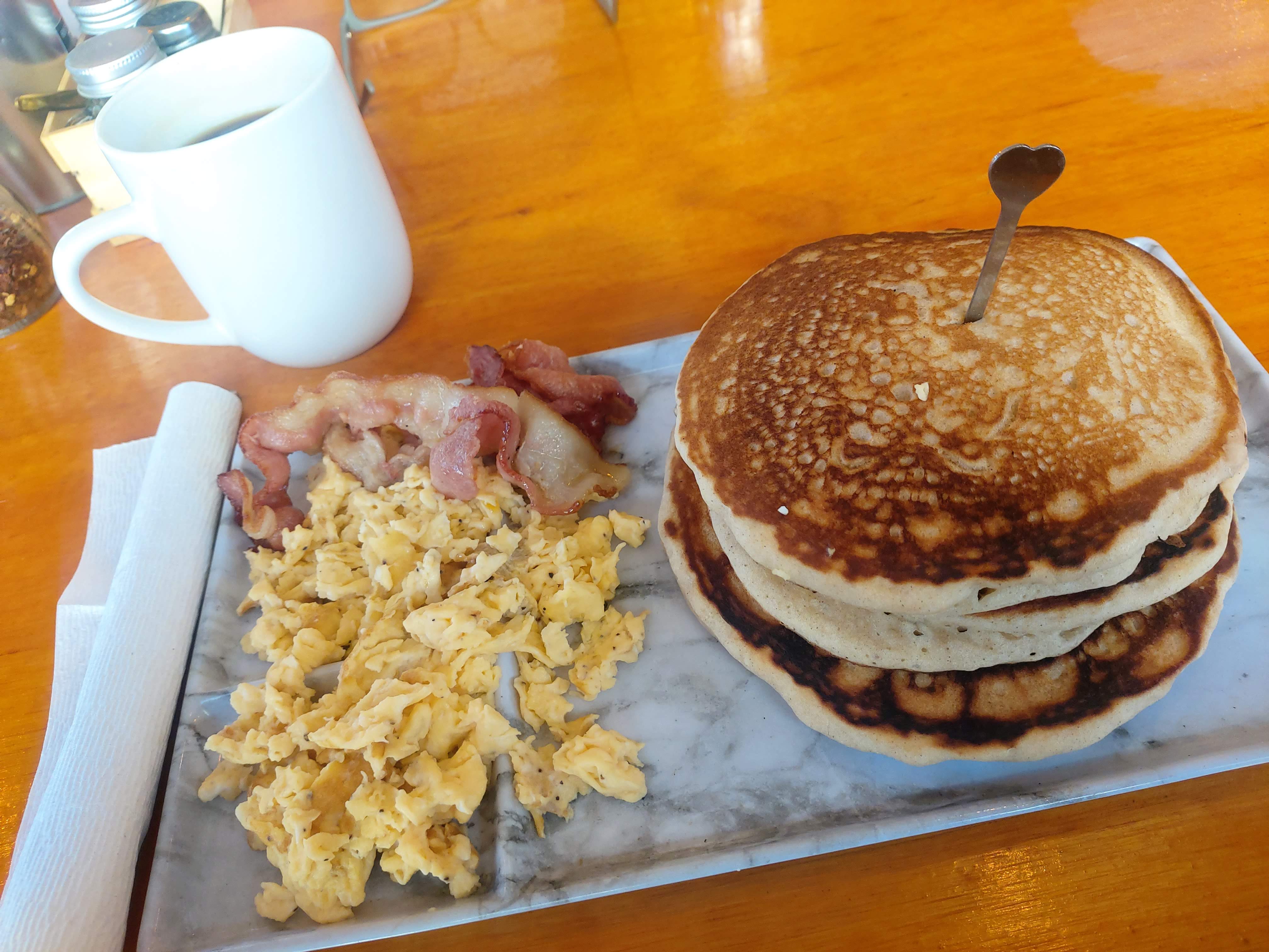 Love Breakfast Pizzas & Wings image 10