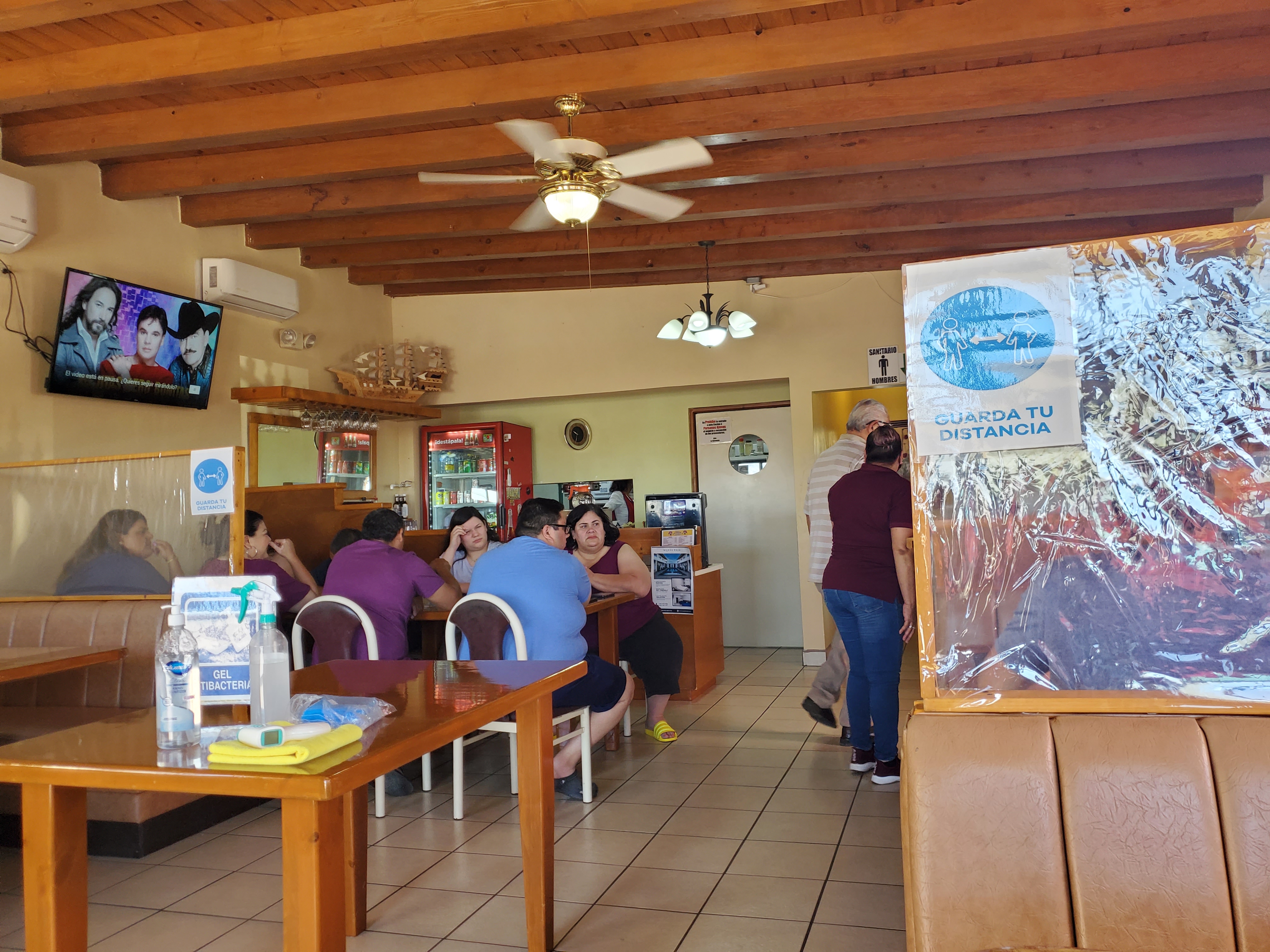 New George´s Café image 4