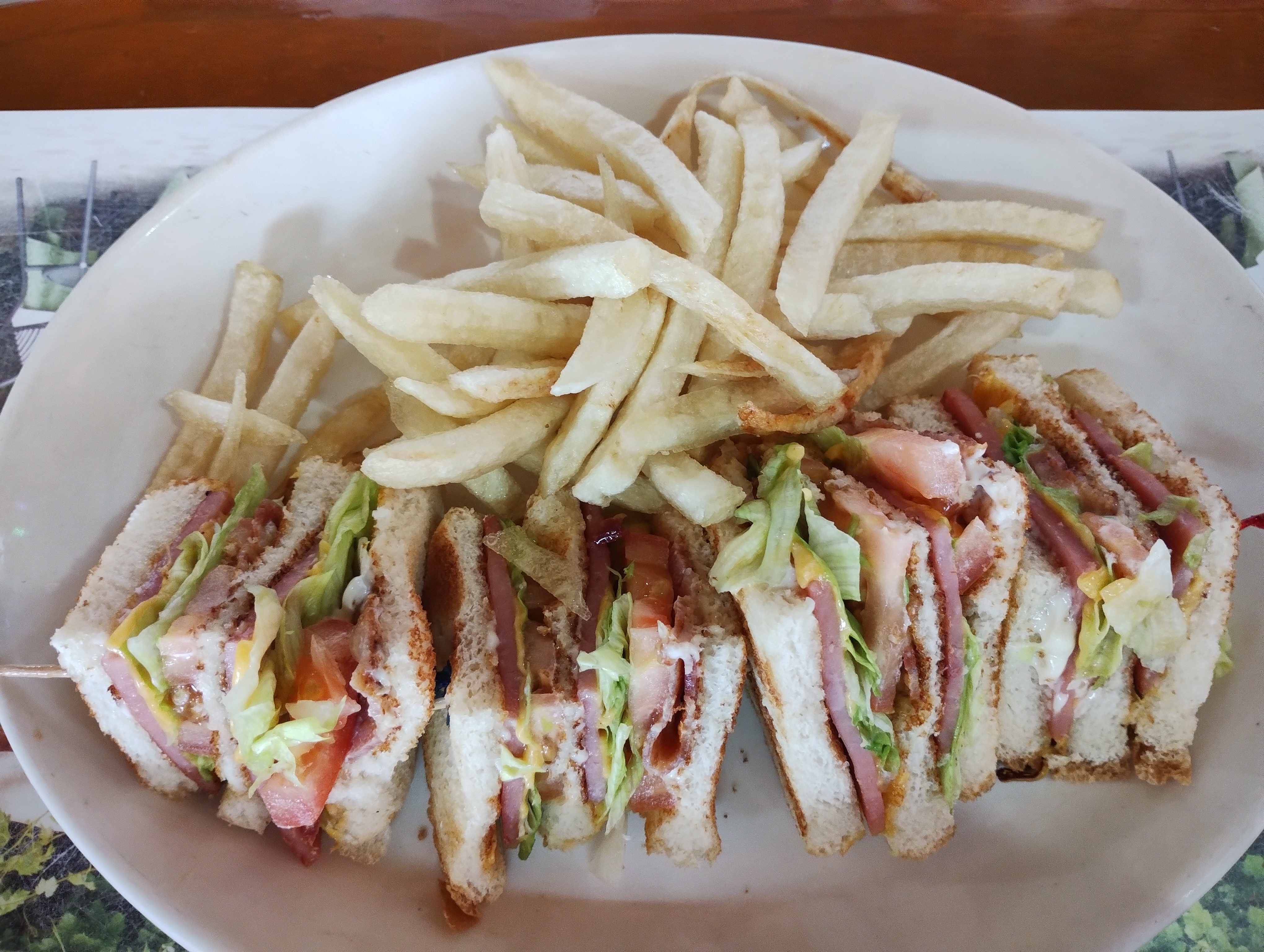 New George´s Café image 8