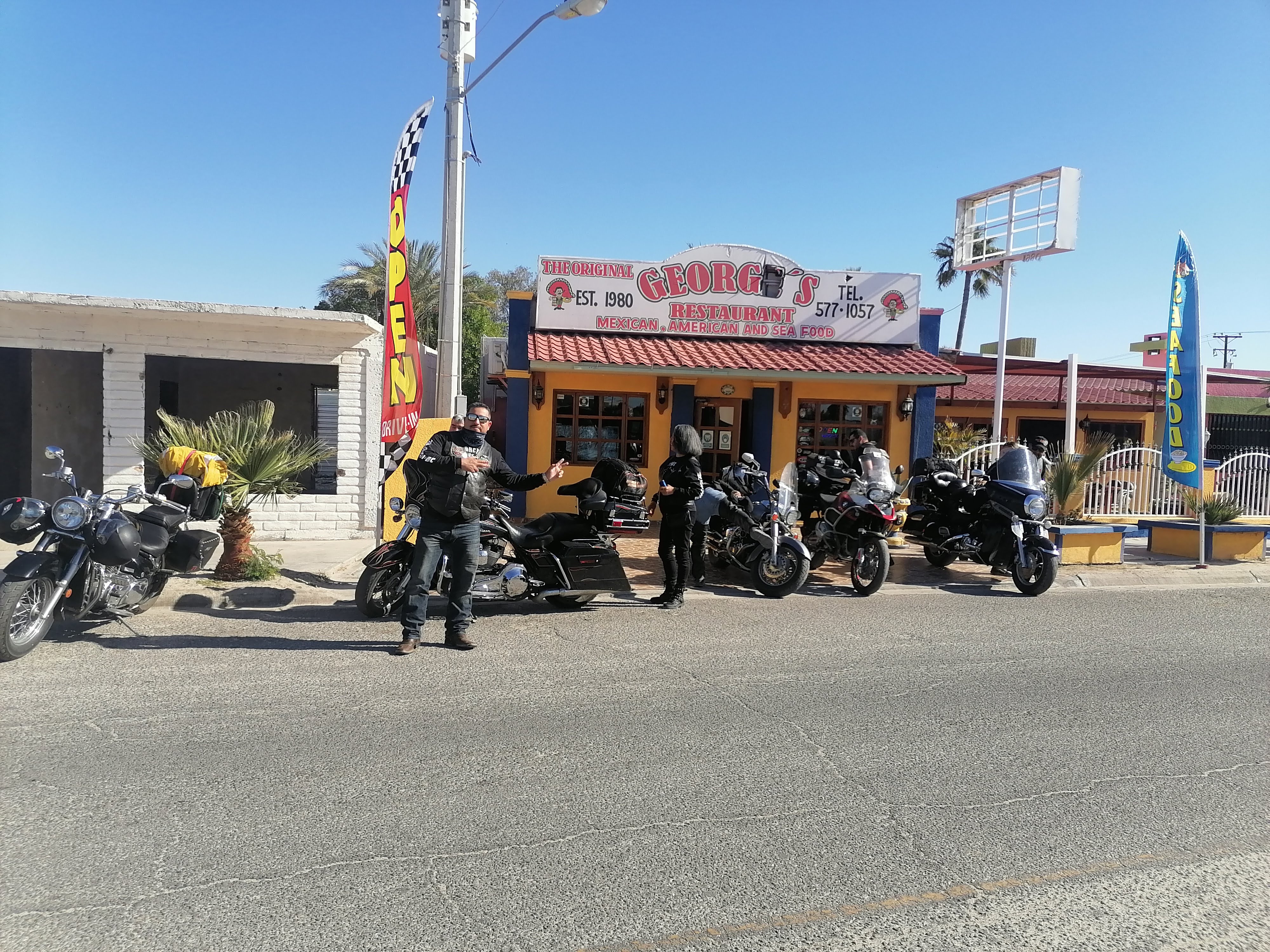 New George´s Café image 9