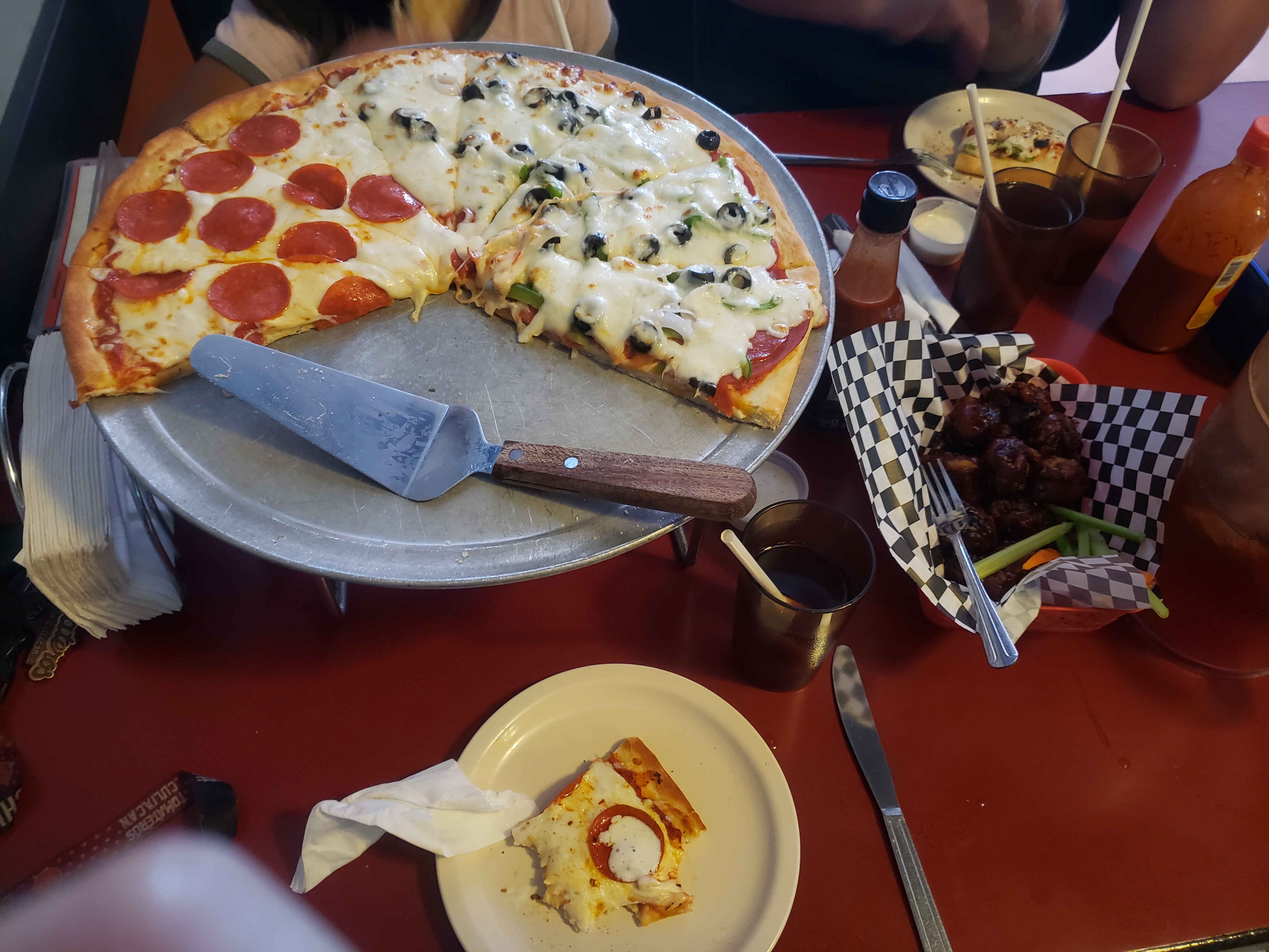 Fatboy's Bar & Pizzeria image 2